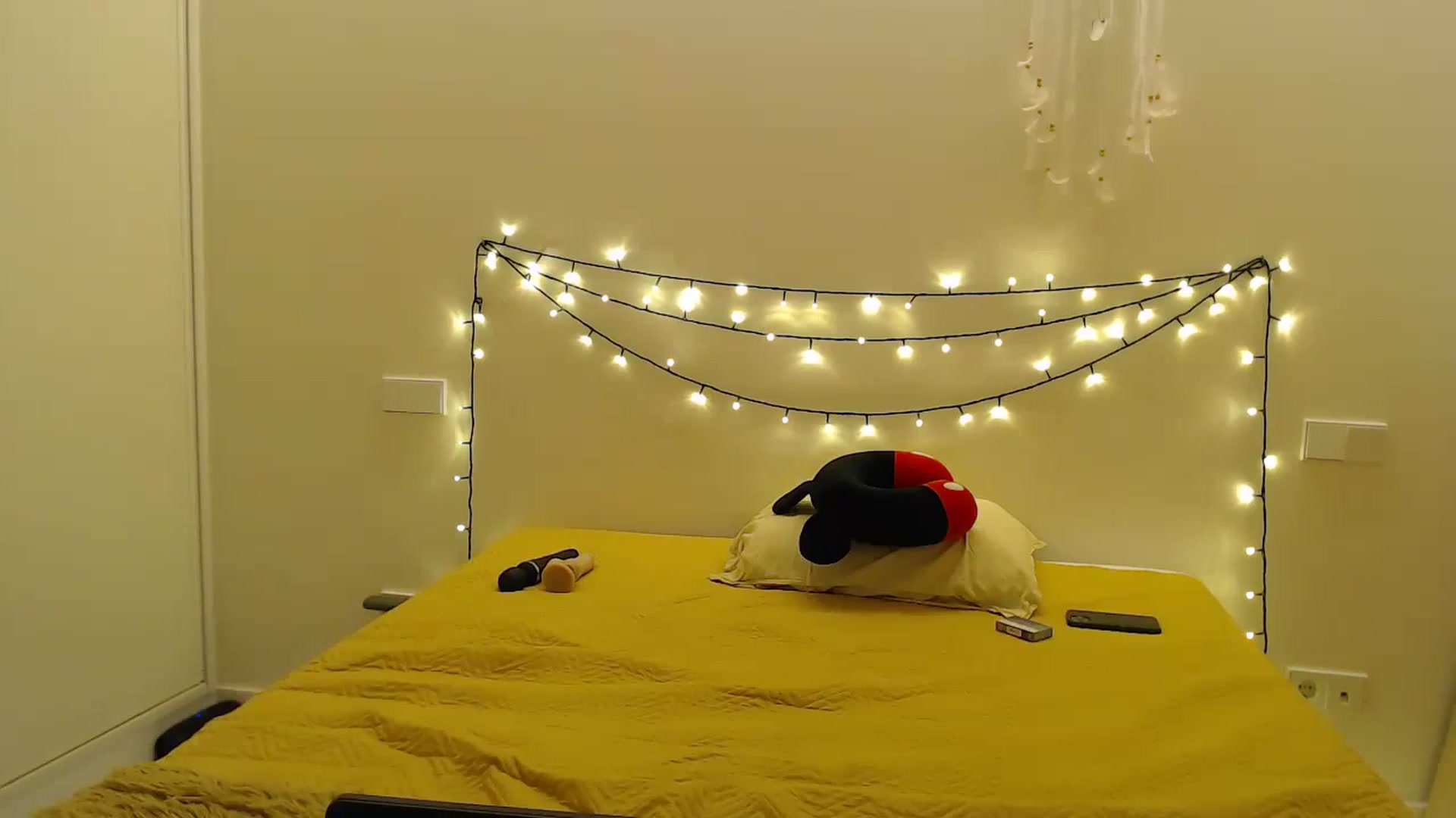 Gallery image thumbnail from Hotangelalli's myfreecams stream on, 11/22/2023, 01:40 image 16 of 20