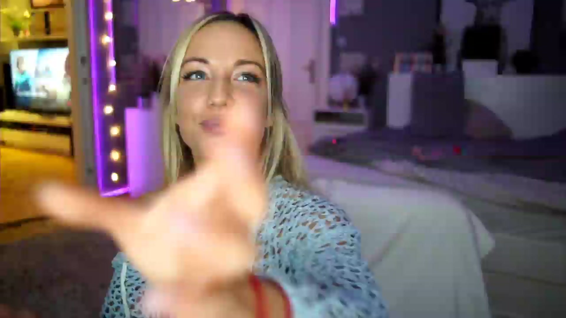 Gallery image thumbnail from Hotangelalli's myfreecams stream on, 08/22/2026, 24:59 image 10 of 20