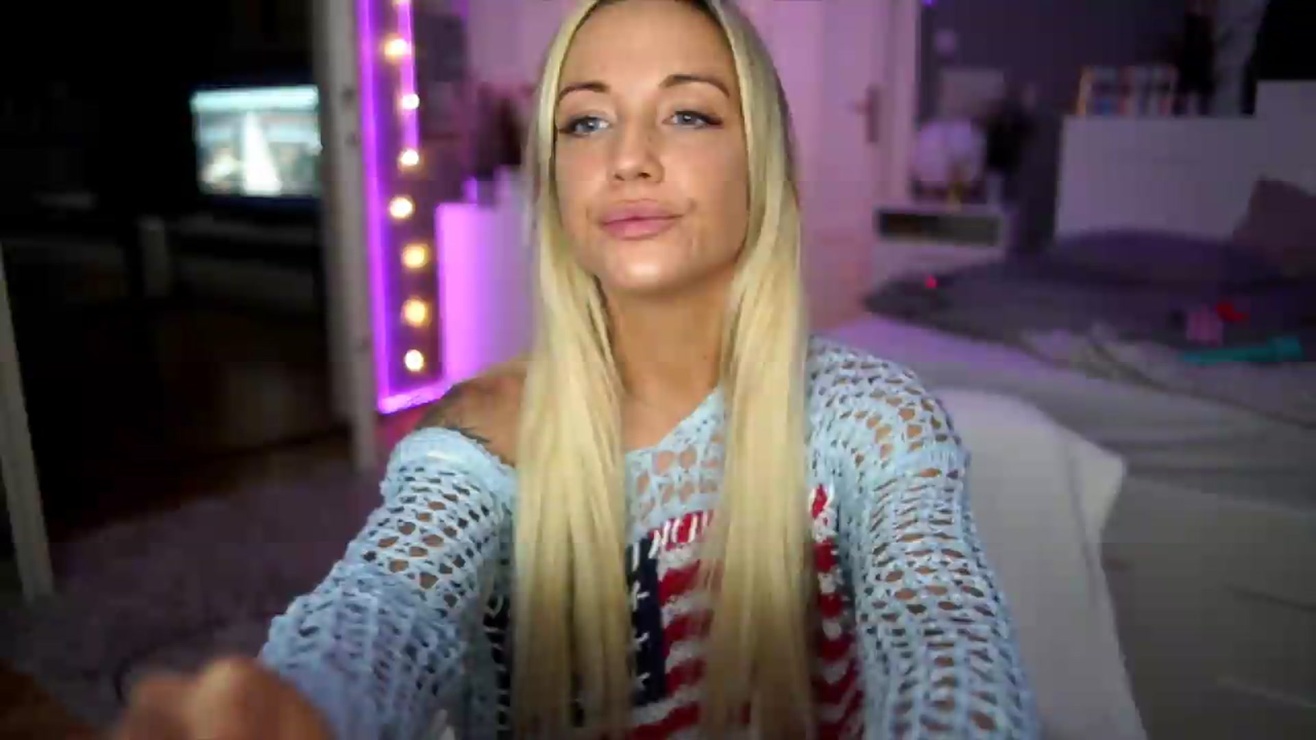 Gallery image thumbnail from Hotangelalli's myfreecams stream on, 08/22/2026, 04:33 image 20 of 20