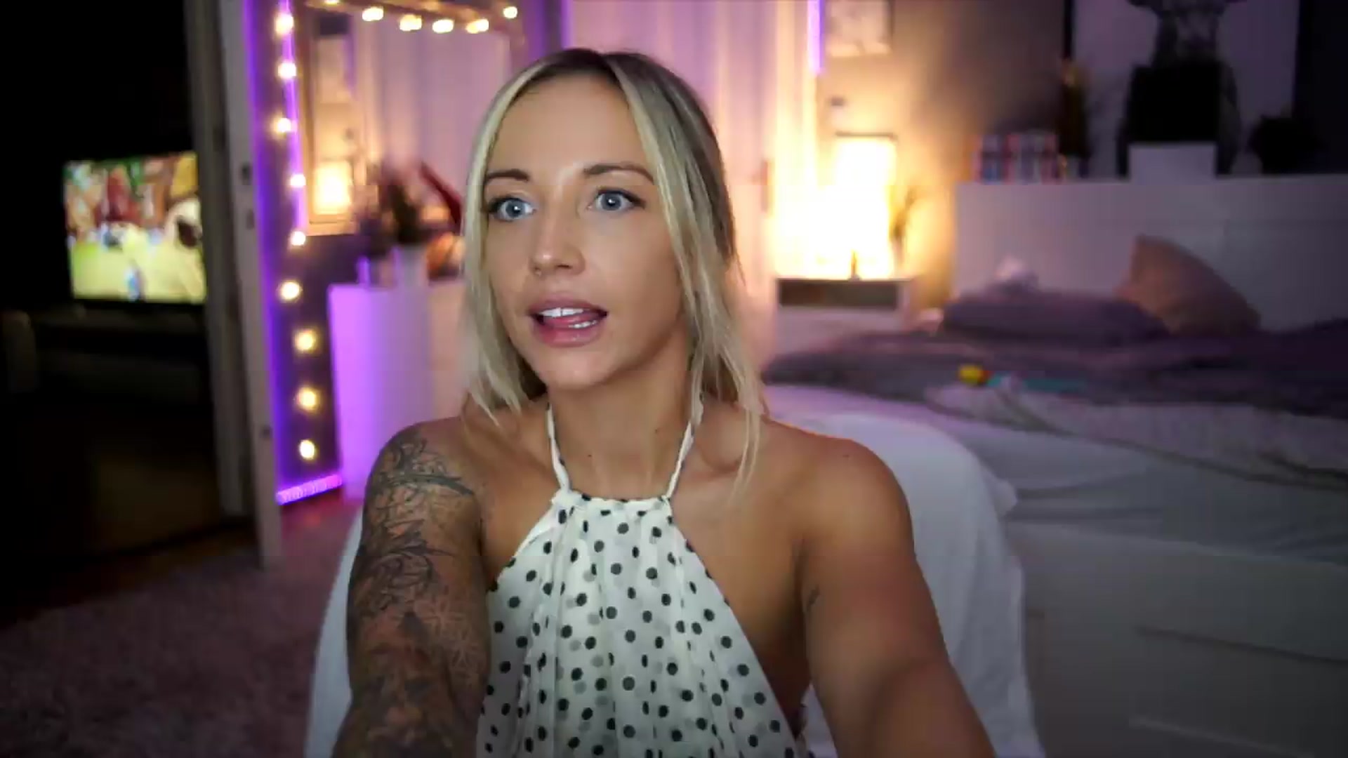 Gallery image thumbnail from Hotangelalli's myfreecams stream on, 08/23/2026, 04:13 image 20 of 20