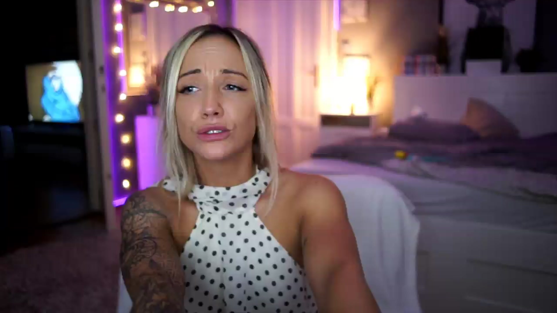 Gallery image thumbnail from Hotangelalli's myfreecams stream on, 08/23/2026, 04:13 image 1 of 20