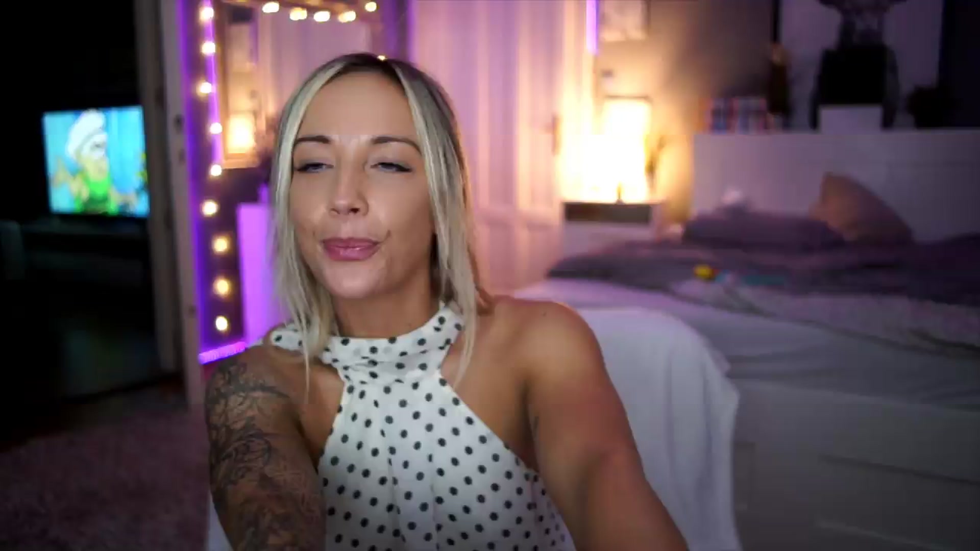 Gallery image thumbnail from Hotangelalli's myfreecams stream on, 08/23/2026, 04:13 image 3 of 20
