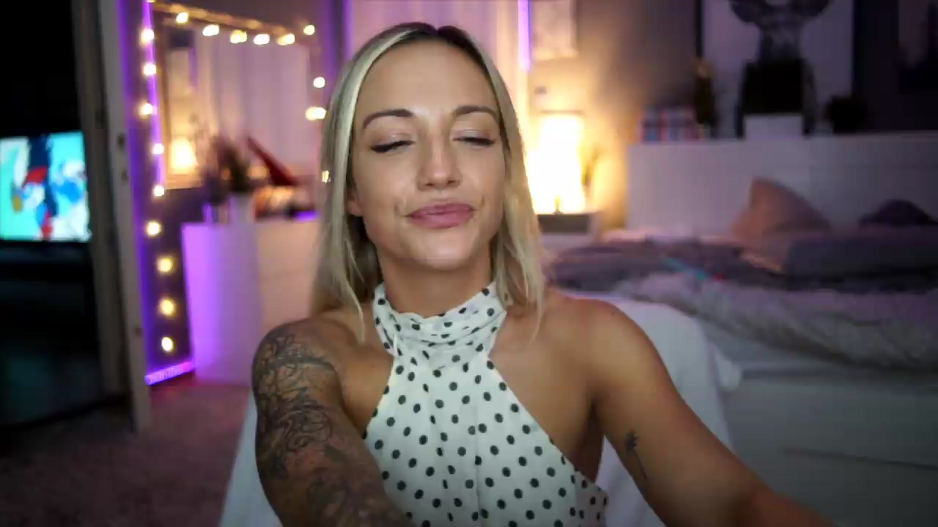 Gallery image thumbnail from Hotangelalli's myfreecams stream on, 08/23/2026, 05:51 image 2 of 20