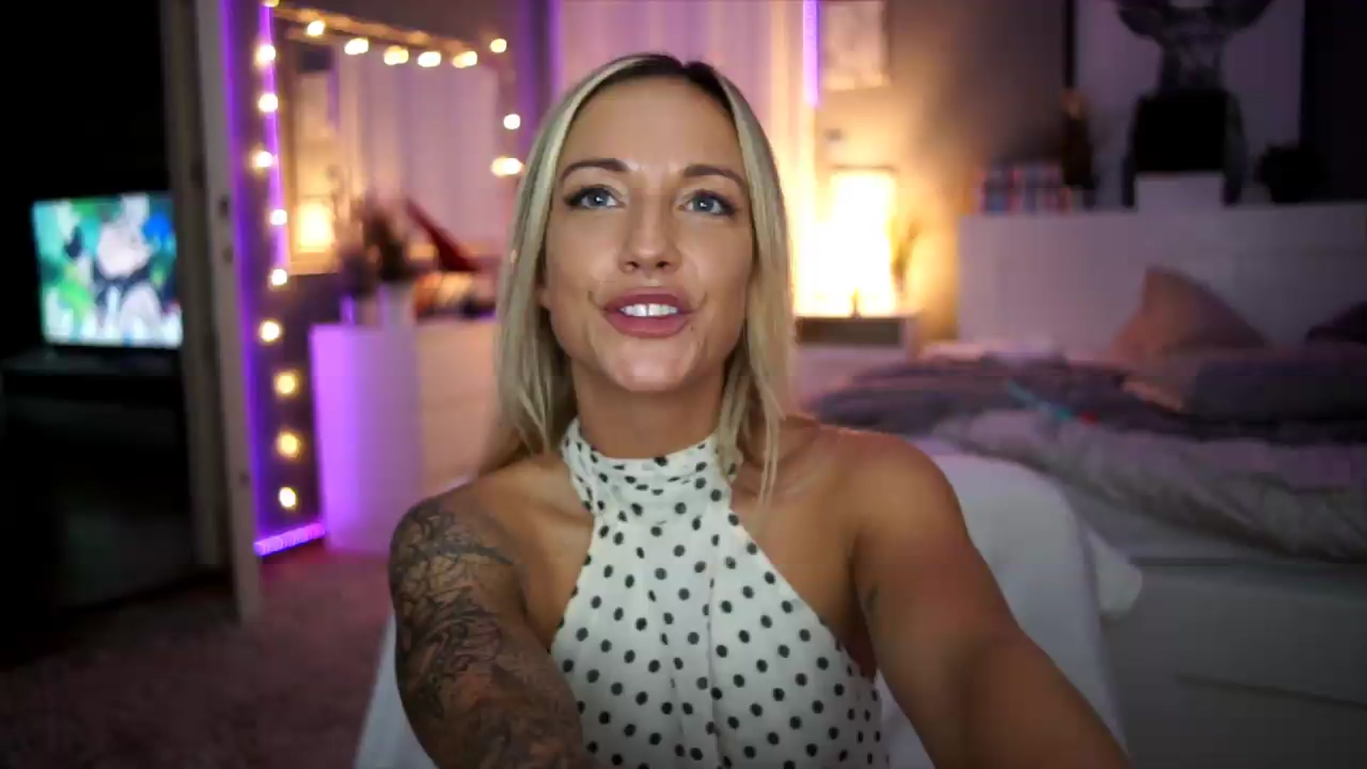 Gallery image thumbnail from Hotangelalli's myfreecams stream on, 08/23/2026, 05:51 image 12 of 20