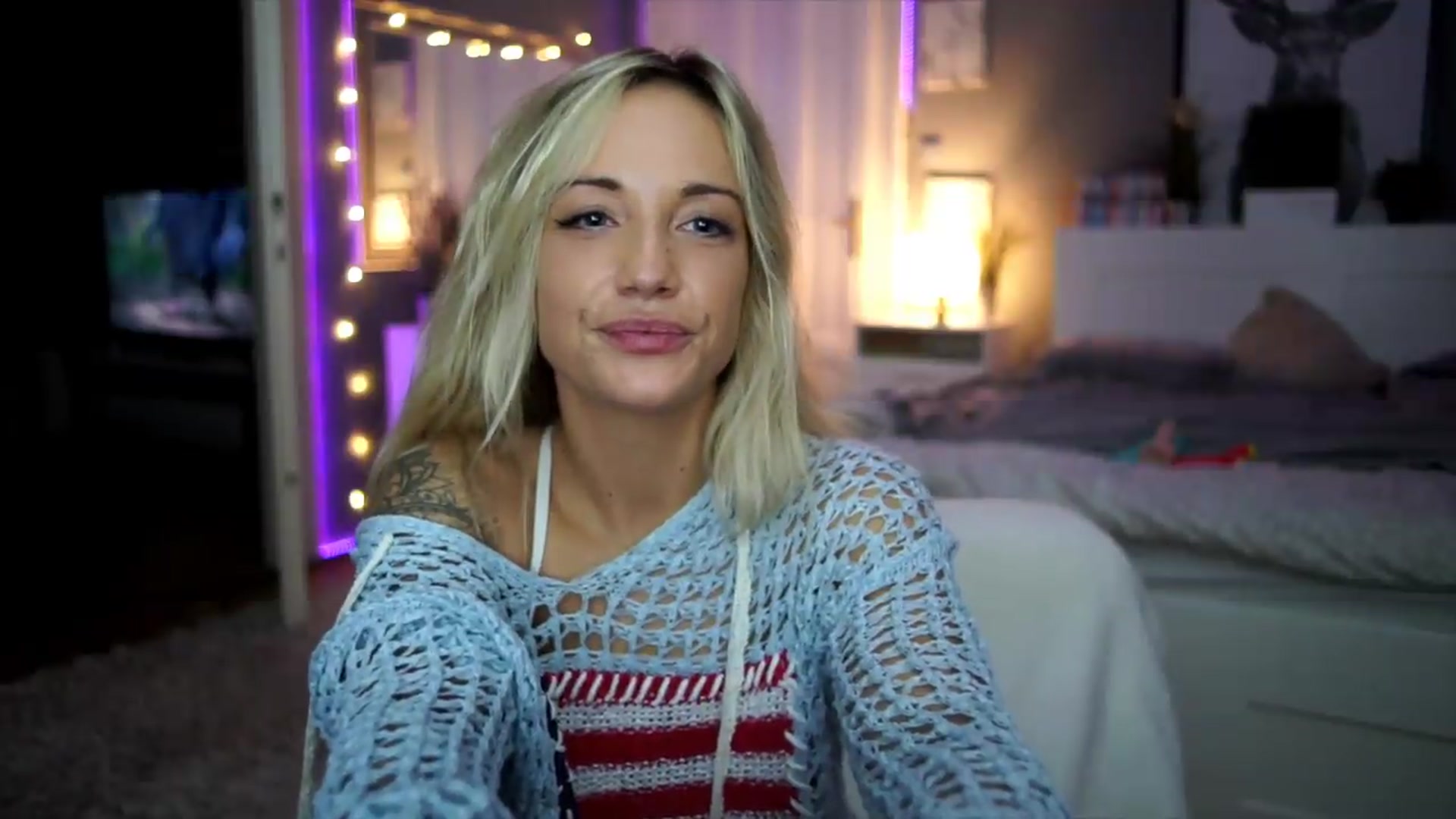 Gallery image thumbnail from Hotangelalli's myfreecams stream on, 08/25/2026, 02:16 image 6 of 20
