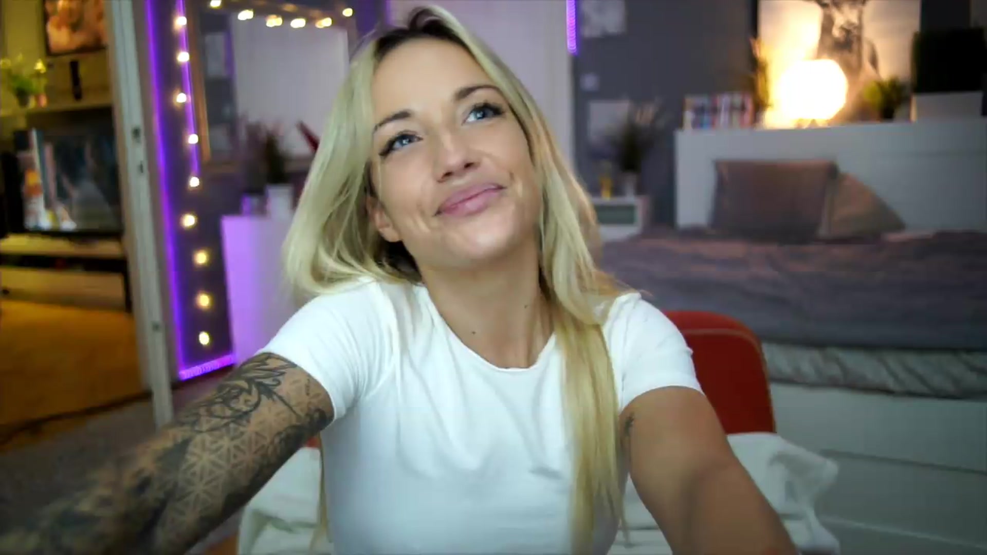 Gallery image thumbnail from Hotangelalli's myfreecams stream on, 09/03/2026, 01:34 image 19 of 20