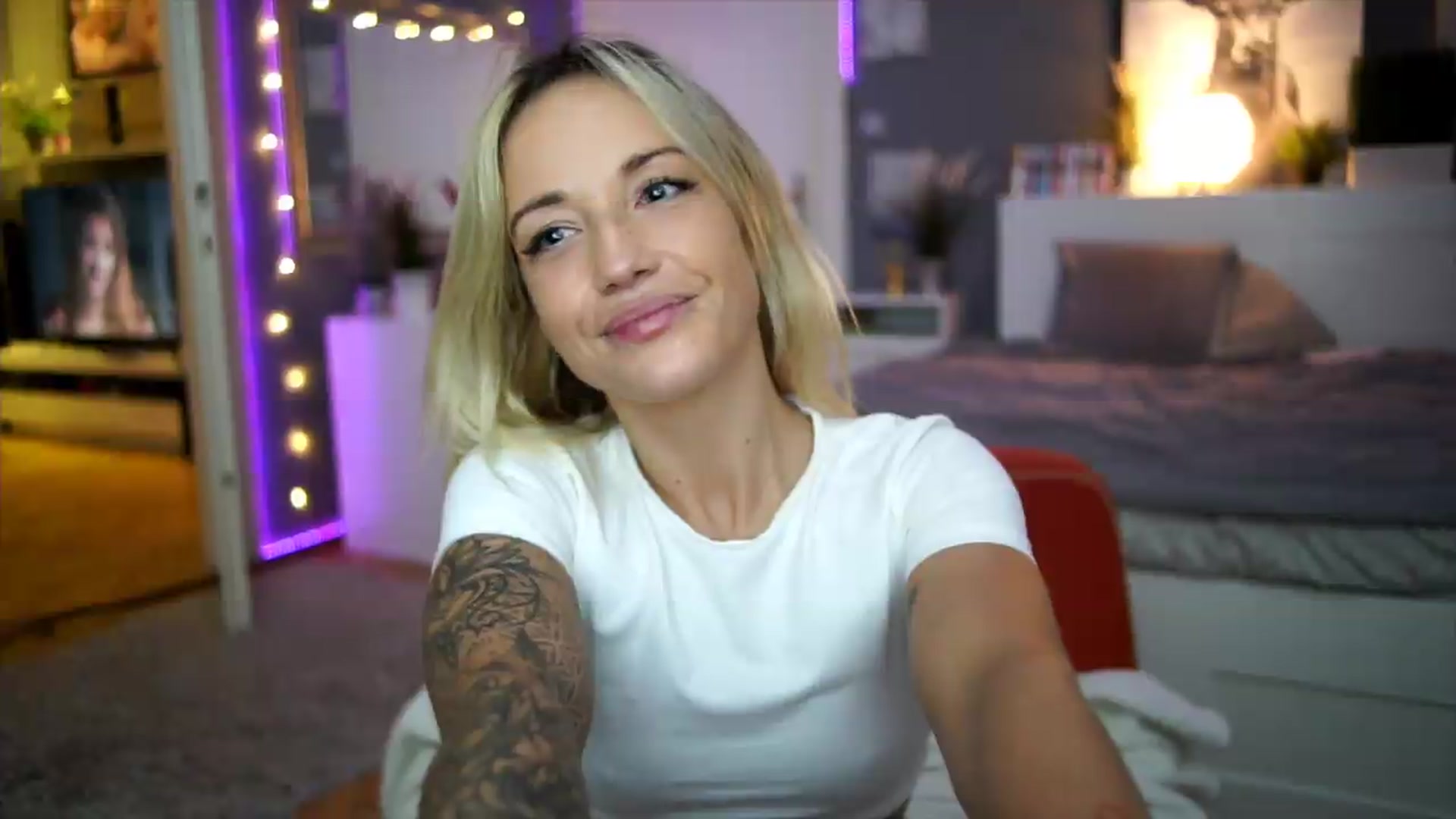 Gallery image thumbnail from Hotangelalli's myfreecams stream on, 09/03/2026, 01:34 image 20 of 20