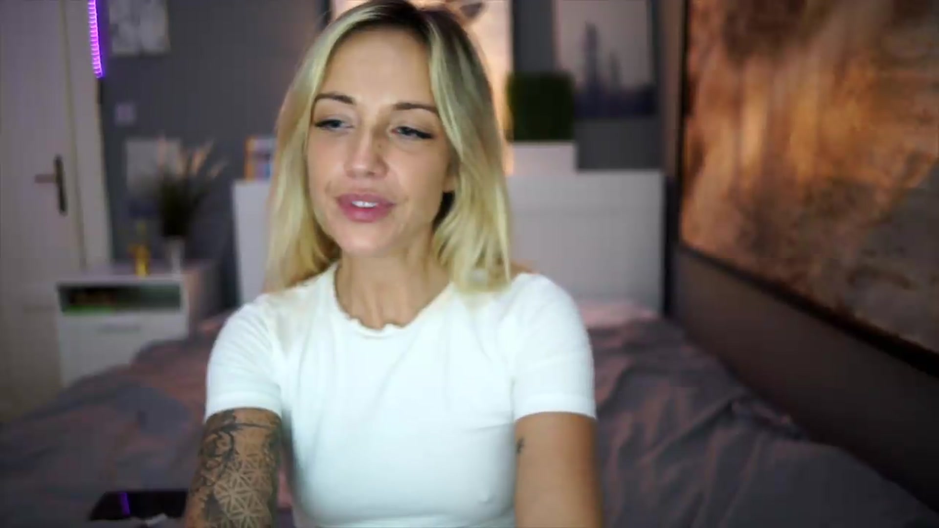 Gallery image thumbnail from Hotangelalli's myfreecams stream on, 09/03/2026, 03:30 image 14 of 20