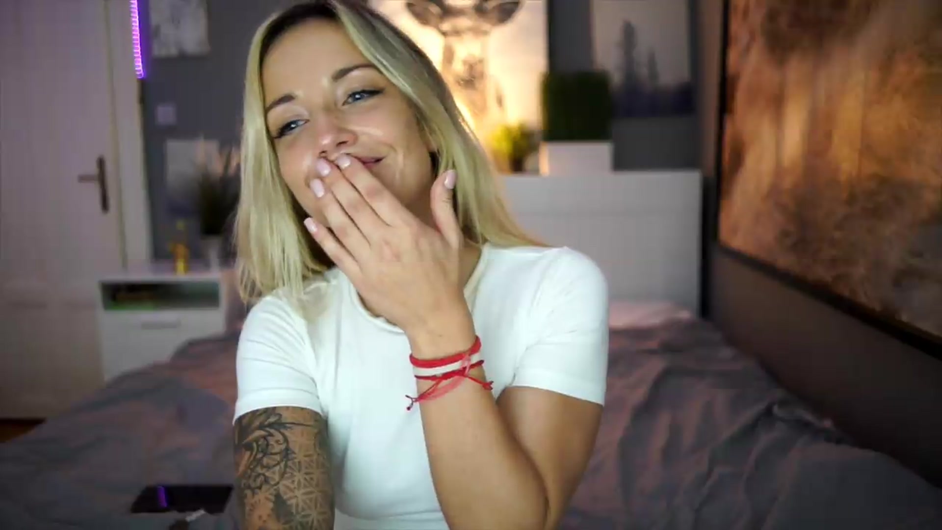 Gallery image thumbnail from Hotangelalli's myfreecams stream on, 09/03/2026, 03:30 image 16 of 20