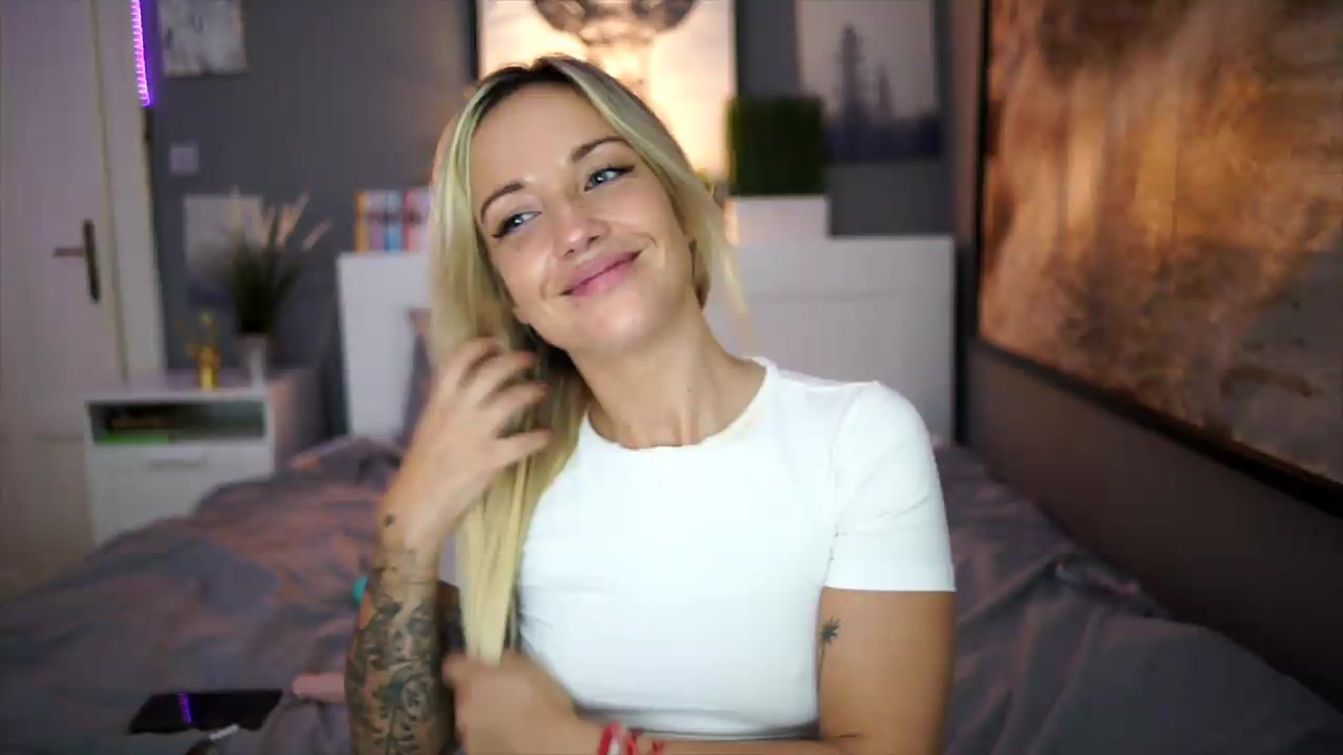 Gallery image thumbnail from Hotangelalli's myfreecams stream on, 09/03/2026, 03:30 image 8 of 20