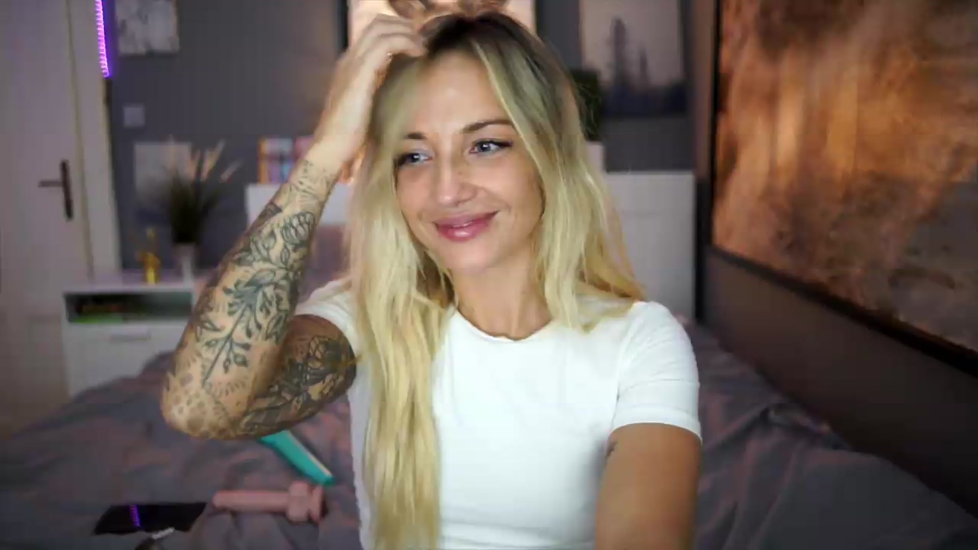 Gallery image thumbnail from Hotangelalli's myfreecams stream on, 09/03/2026, 03:30 image 5 of 20