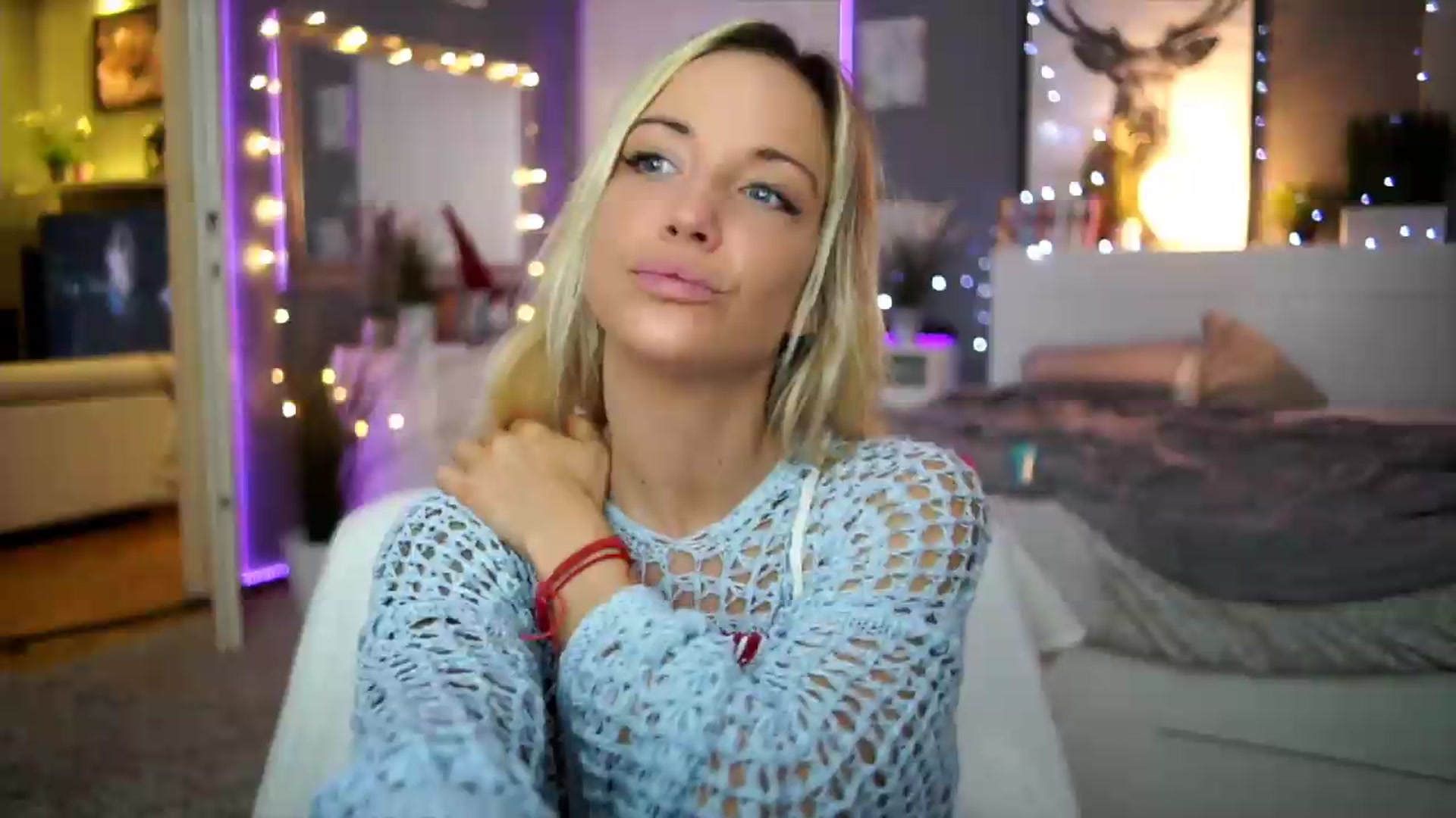 Gallery image thumbnail from Hotangelalli's myfreecams stream on, 09/04/2026, 24:10 image 12 of 20