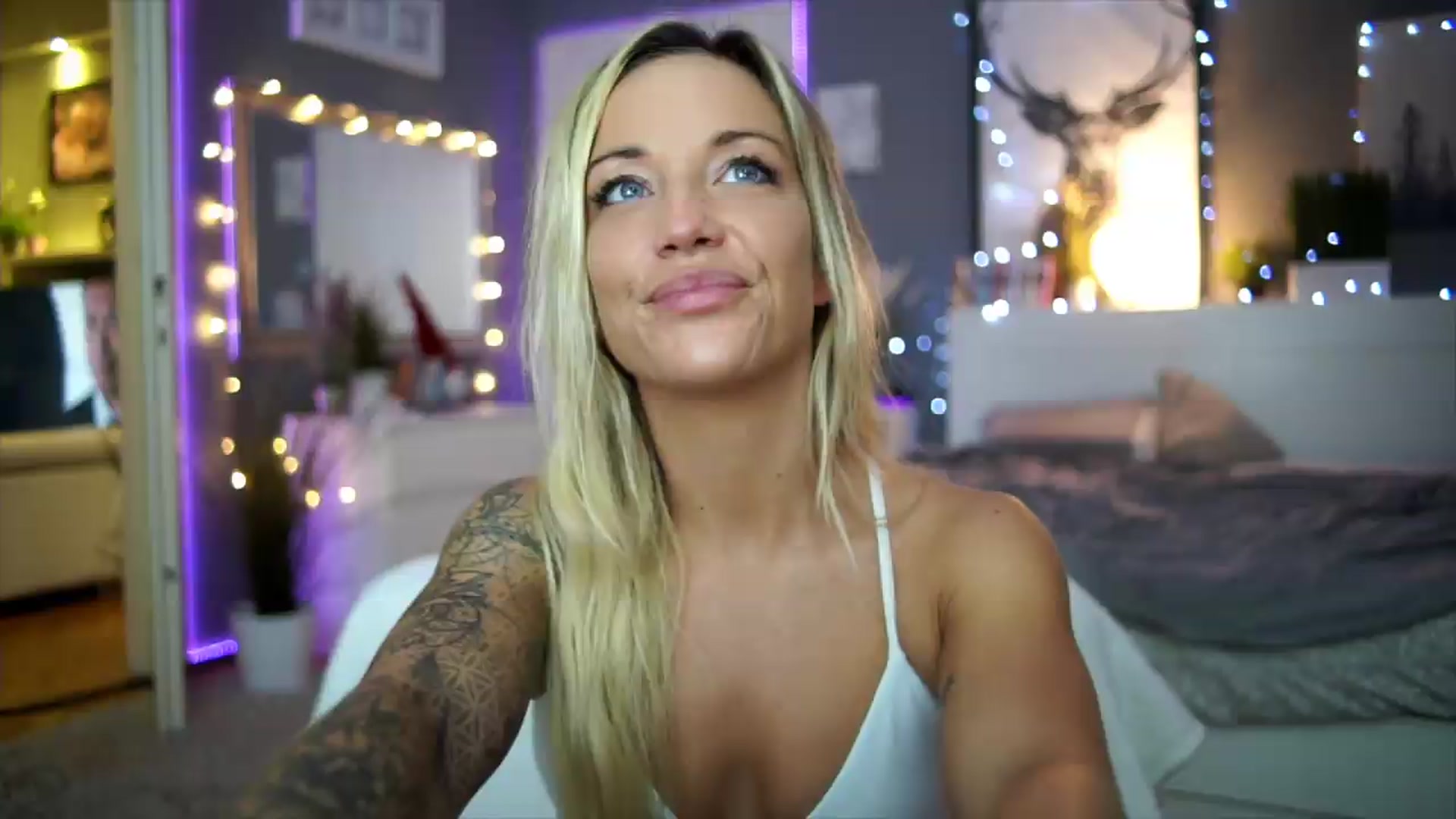 Gallery image thumbnail from Hotangelalli's myfreecams stream on, 09/04/2026, 02:43 image 1 of 20