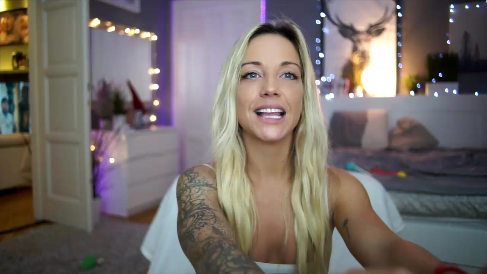 Gallery image thumbnail from Hotangelalli's myfreecams stream on, 09/06/2026, 24:50 image 14 of 20