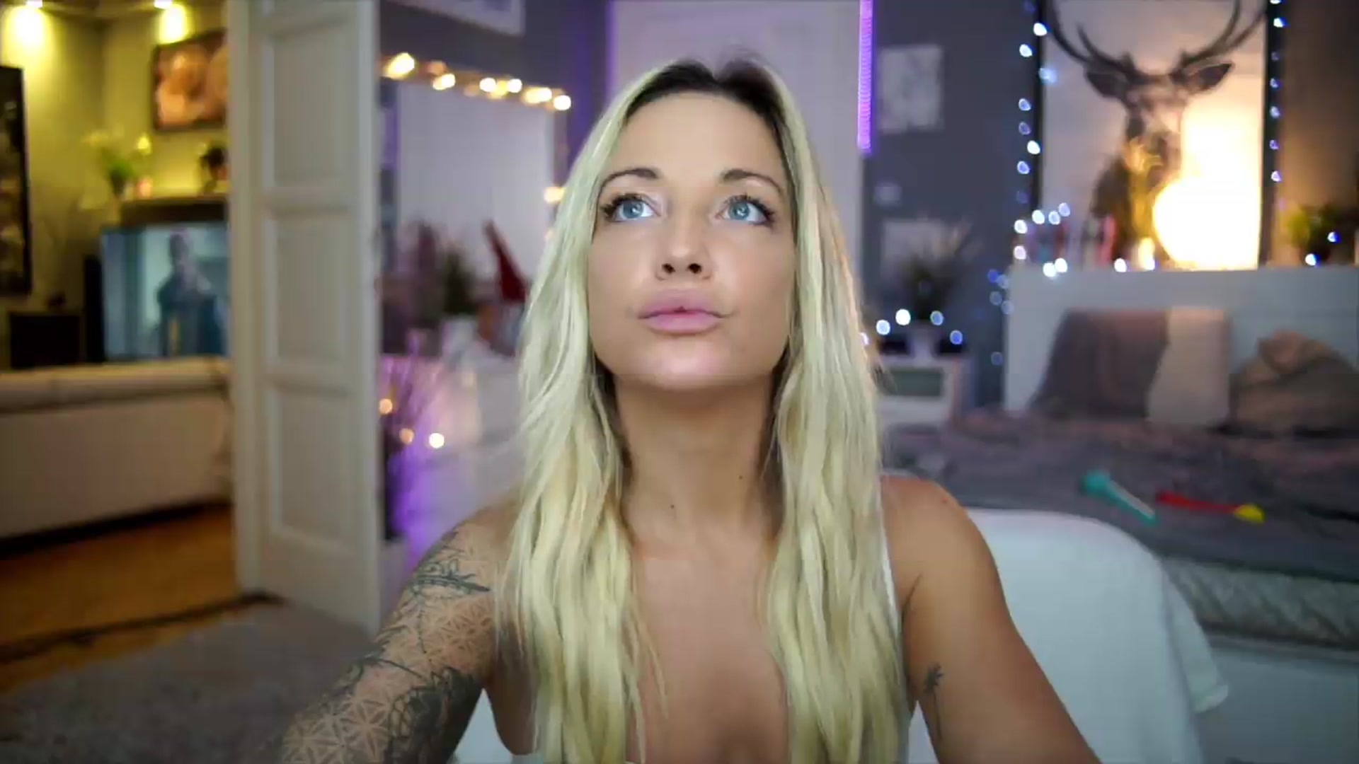 Gallery image thumbnail from Hotangelalli's myfreecams stream on, 09/06/2026, 24:50 image 16 of 20