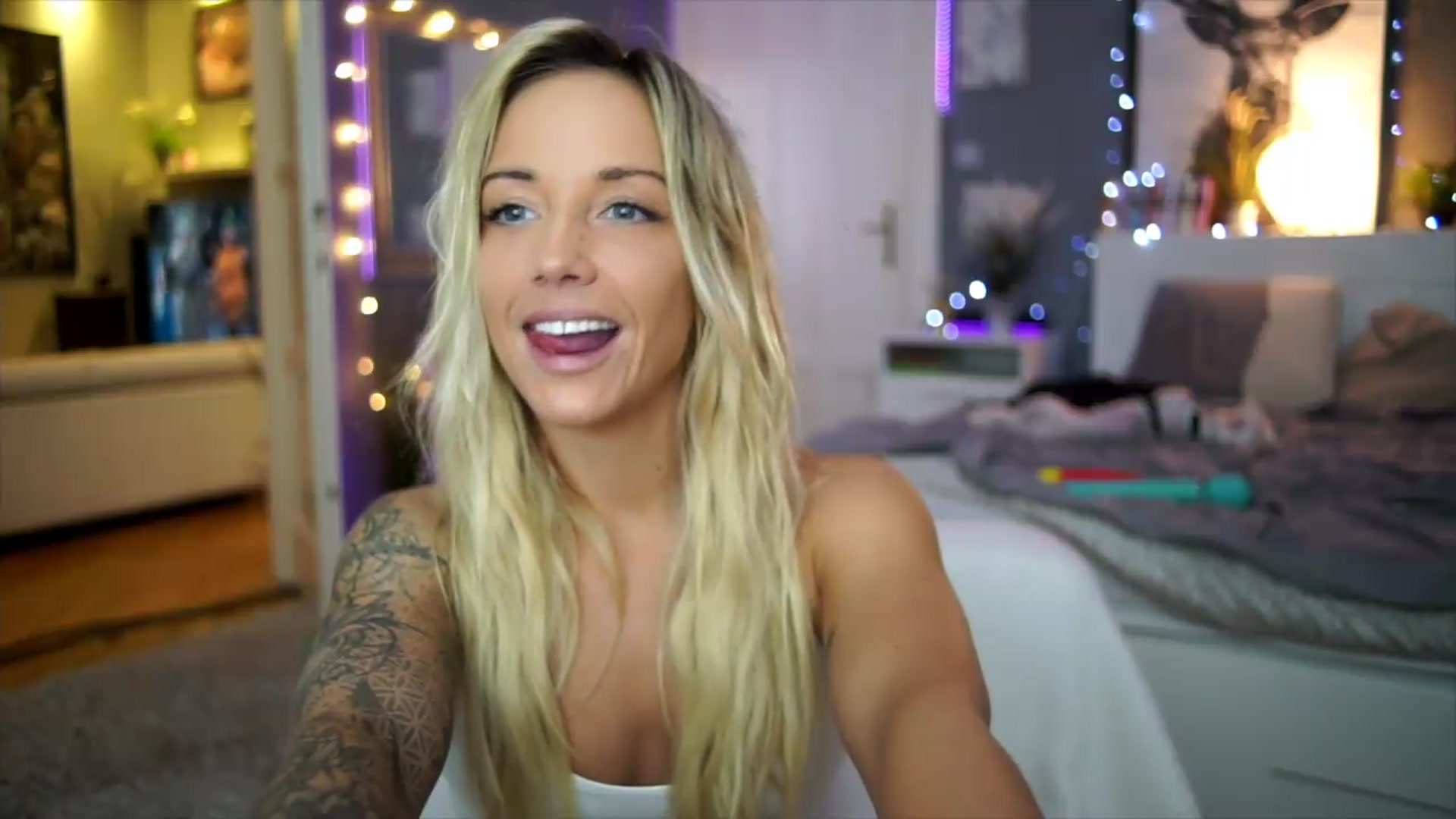 Gallery image thumbnail from Hotangelalli's myfreecams stream on, 09/06/2026, 23:04 image 3 of 20