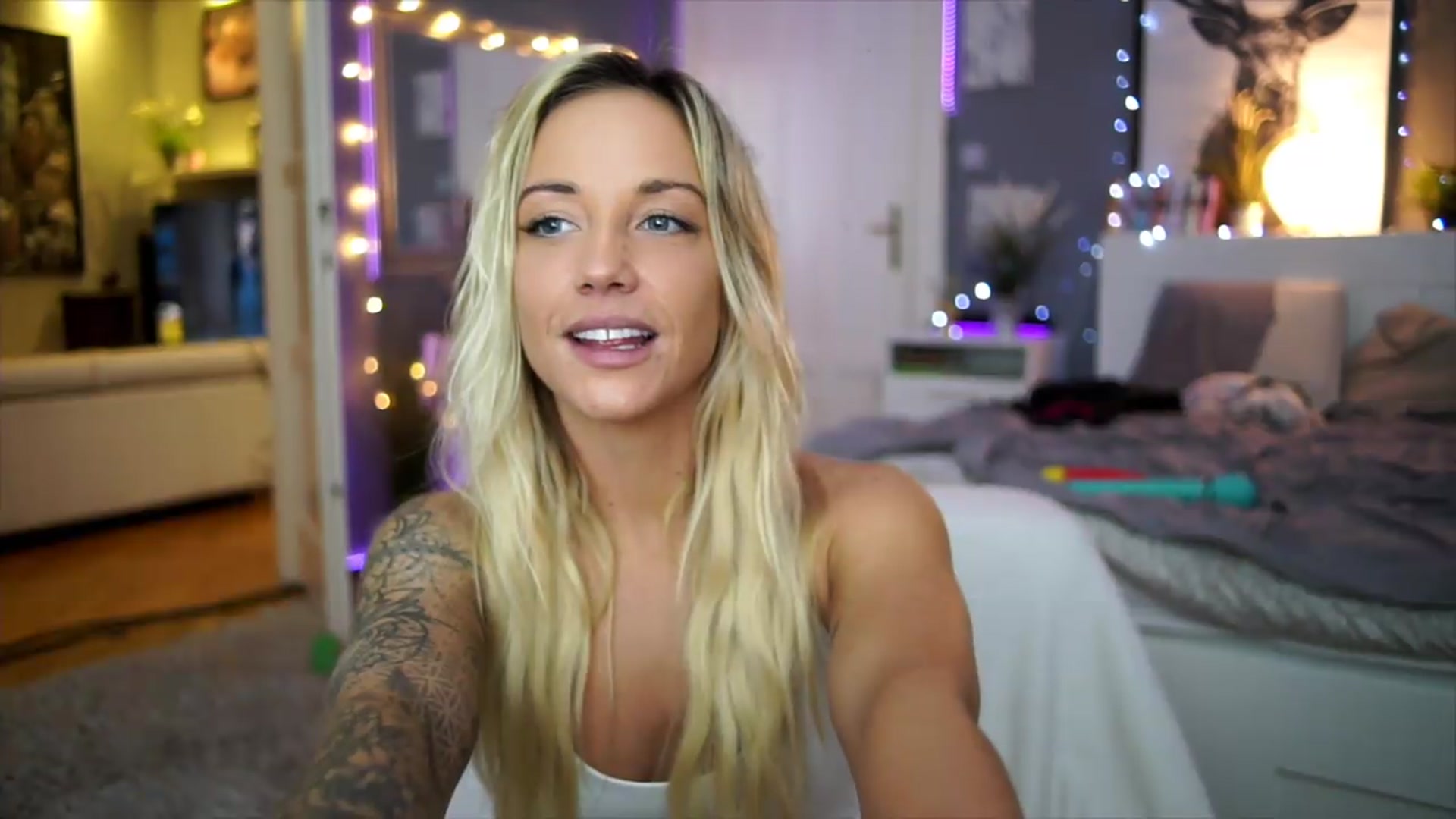 Gallery image thumbnail from Hotangelalli's myfreecams stream on, 09/06/2026, 23:04 image 13 of 20