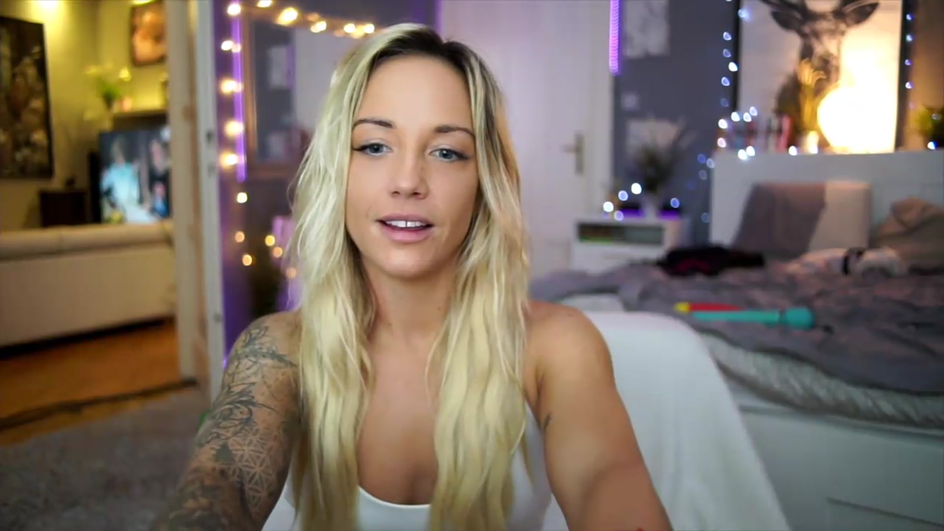 Gallery image thumbnail from Hotangelalli's myfreecams stream on, 09/06/2026, 23:04 image 8 of 20