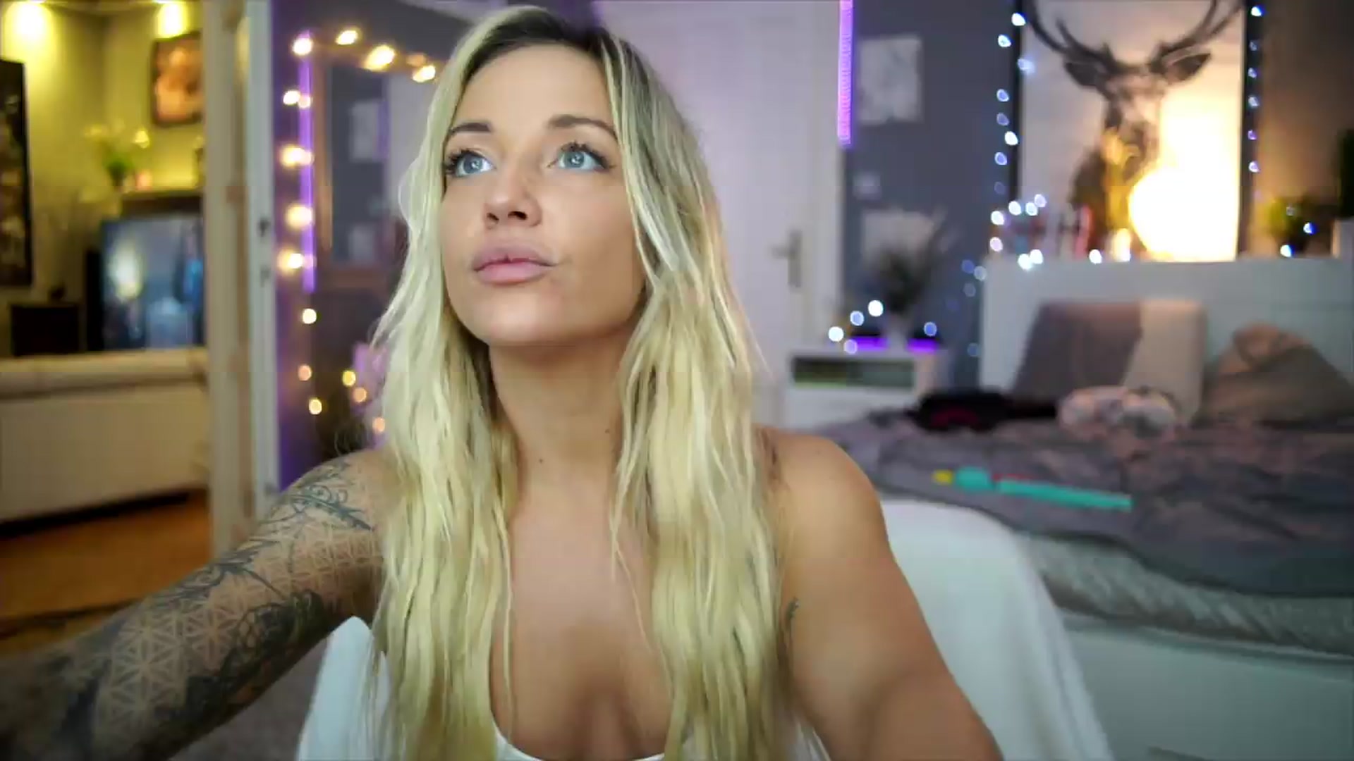 Gallery image thumbnail from Hotangelalli's myfreecams stream on, 09/07/2026, 03:18 image 1 of 20