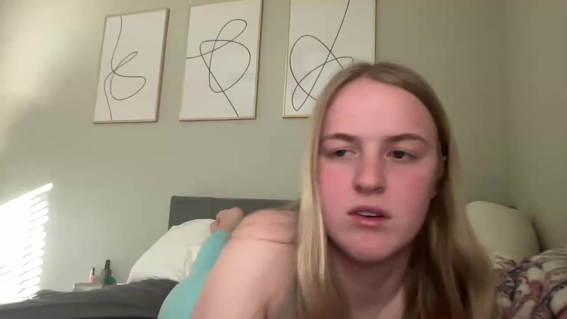 Gallery image thumbnail from Hotblonde44's myfreecams stream on, 03/30/2023, 23:01 image 16 of 20