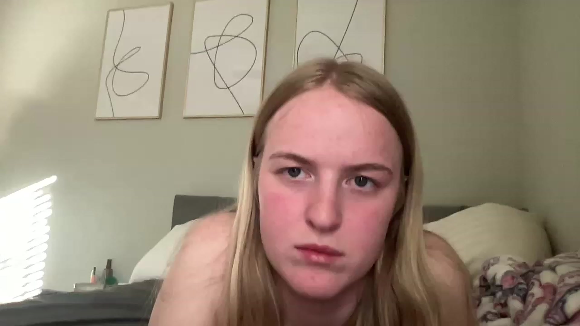 Gallery image thumbnail from Hotblonde44's myfreecams stream on, 03/30/2023, 23:01 image 18 of 20