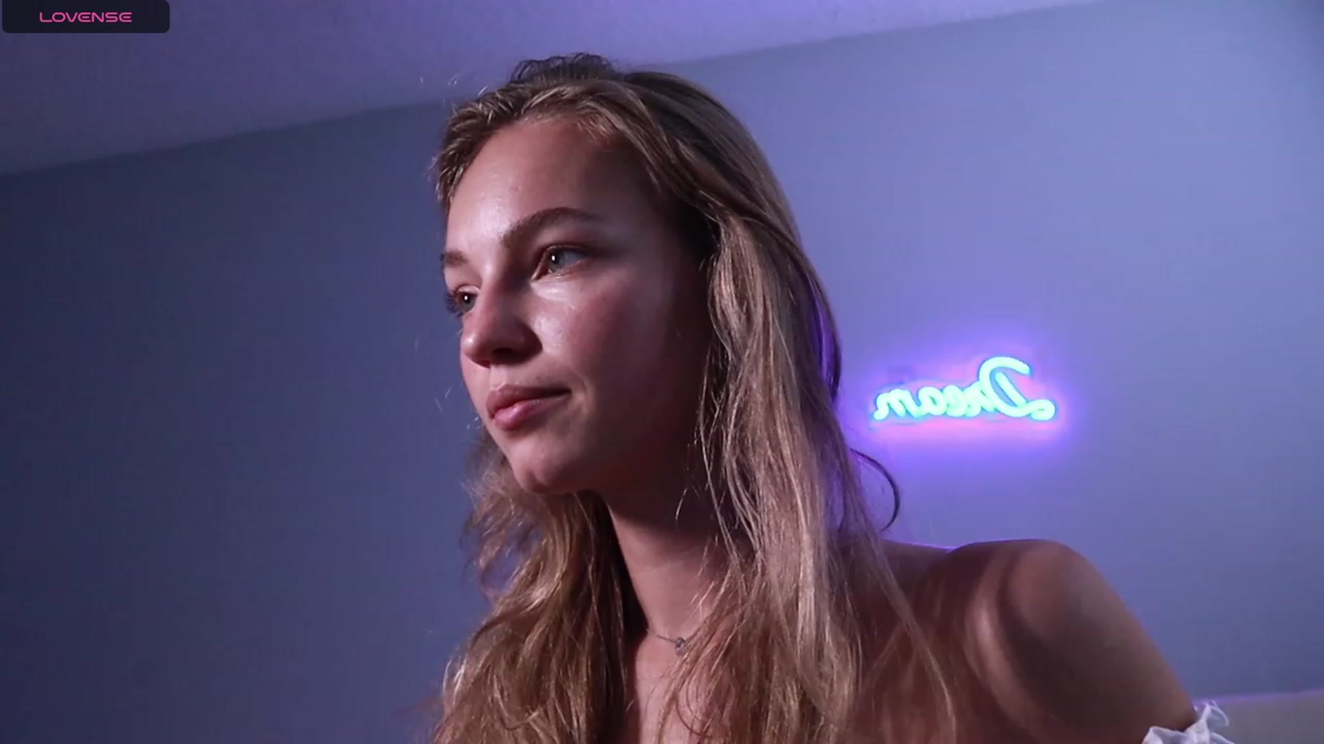 Gallery image thumbnail from Hotfound404's myfreecams stream on, 09/22/2023, 21:10 image 3 of 20