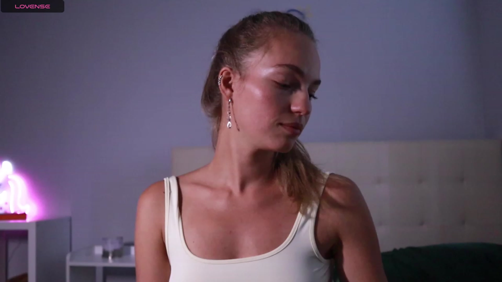 Gallery image thumbnail from Hotfound404's myfreecams stream on, 09/27/2023, 21:04 image 2 of 20