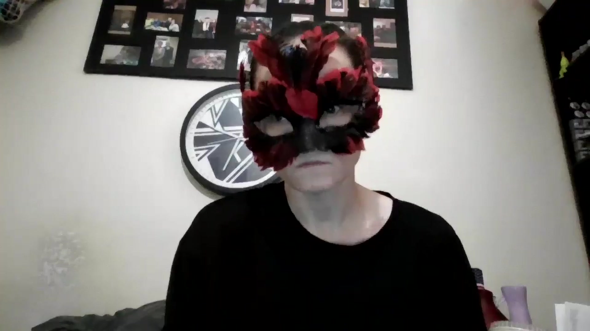 Gallery image thumbnail from Hotmilf2026's myfreecams stream on, 11/16/2025, 17:31 image 2 of 20