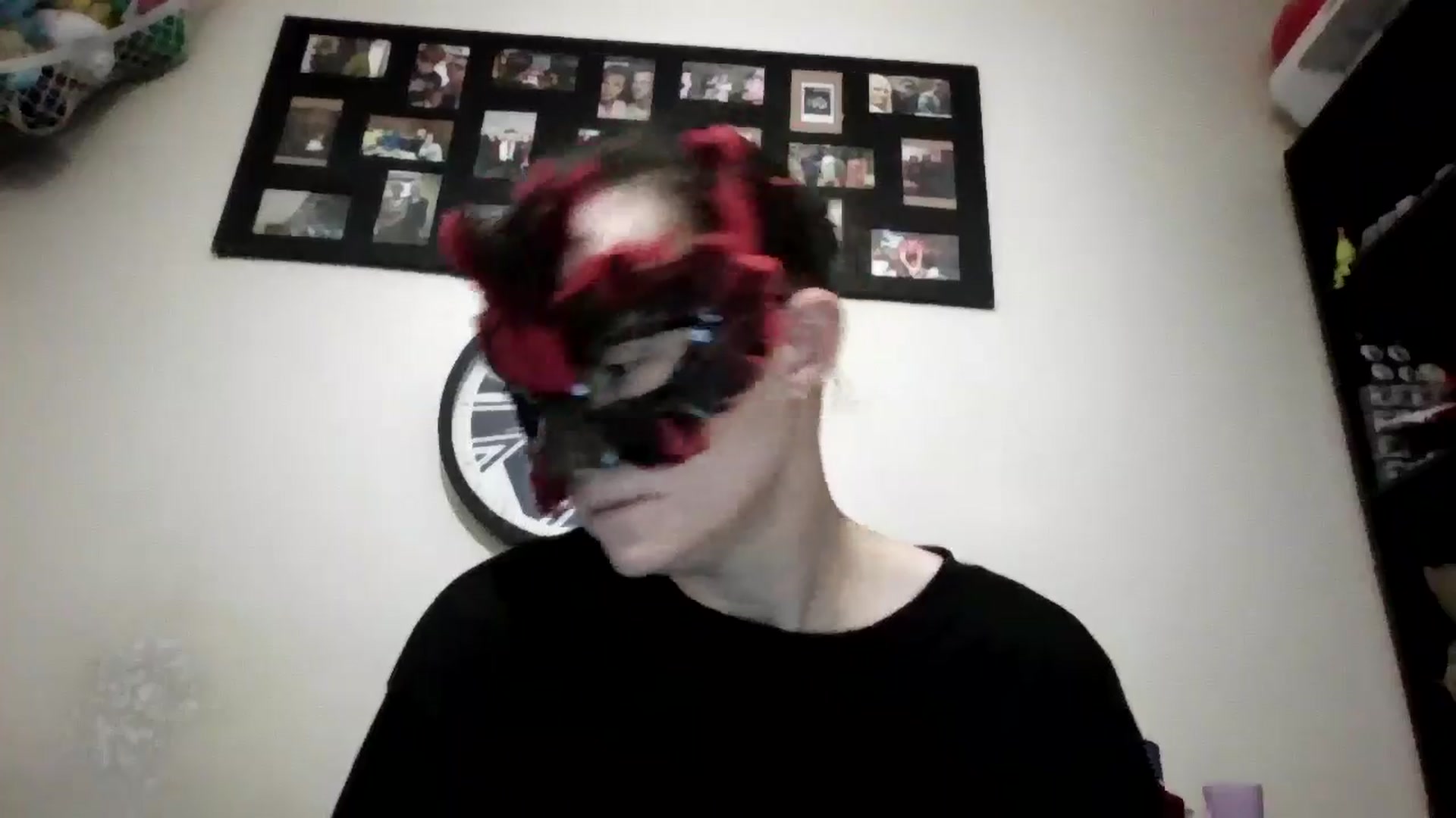 Gallery image thumbnail from Hotmilf2026's myfreecams stream on, 11/16/2025, 17:31 image 20 of 20