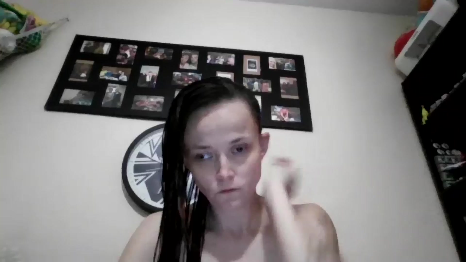 Gallery image thumbnail from Hotmilf2026's myfreecams stream on, 11/16/2025, 18:59 image 12 of 20