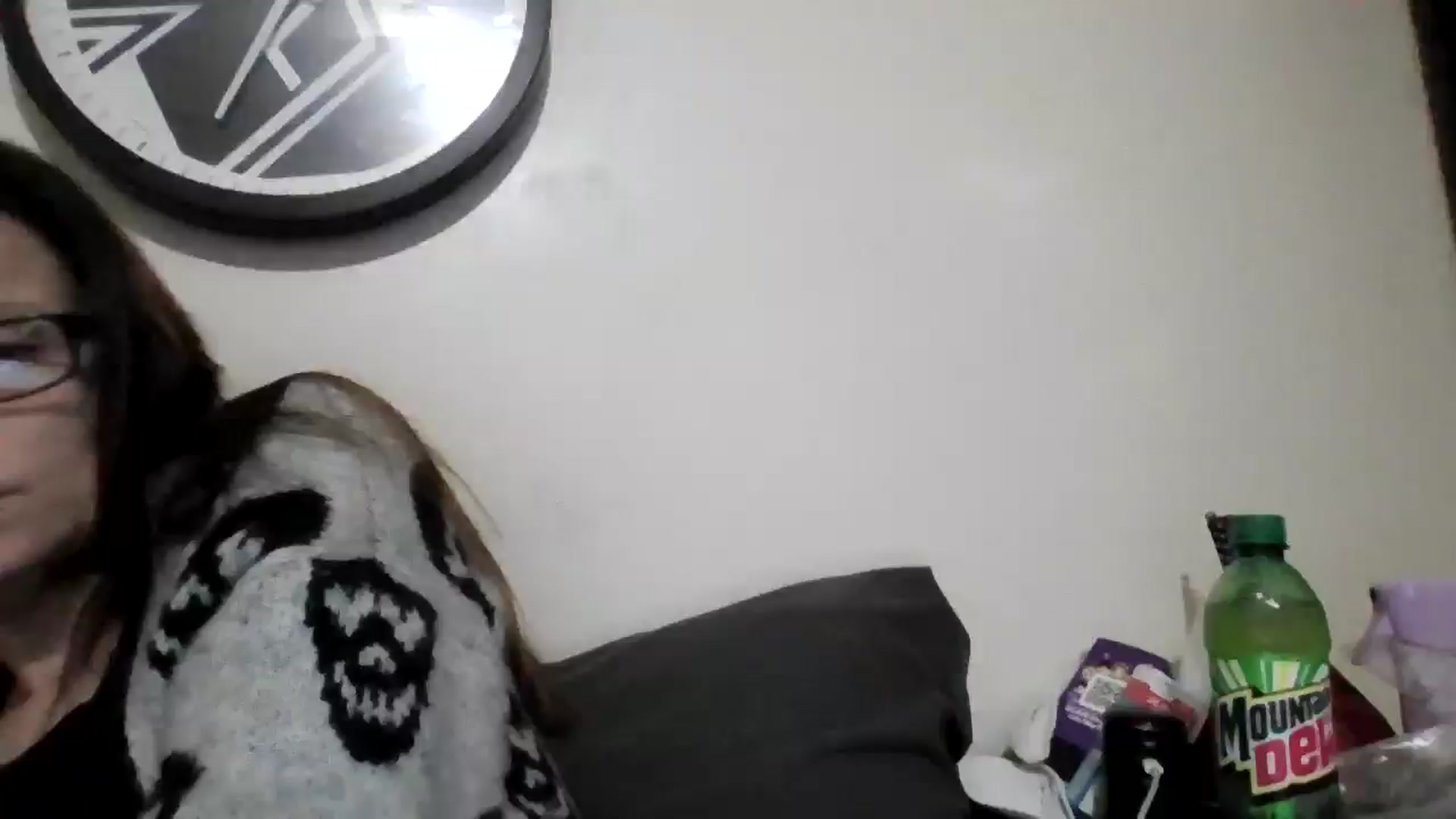 Gallery image thumbnail from Hotmilf2026's myfreecams stream on, 11/17/2025, 12:23 image 1 of 20