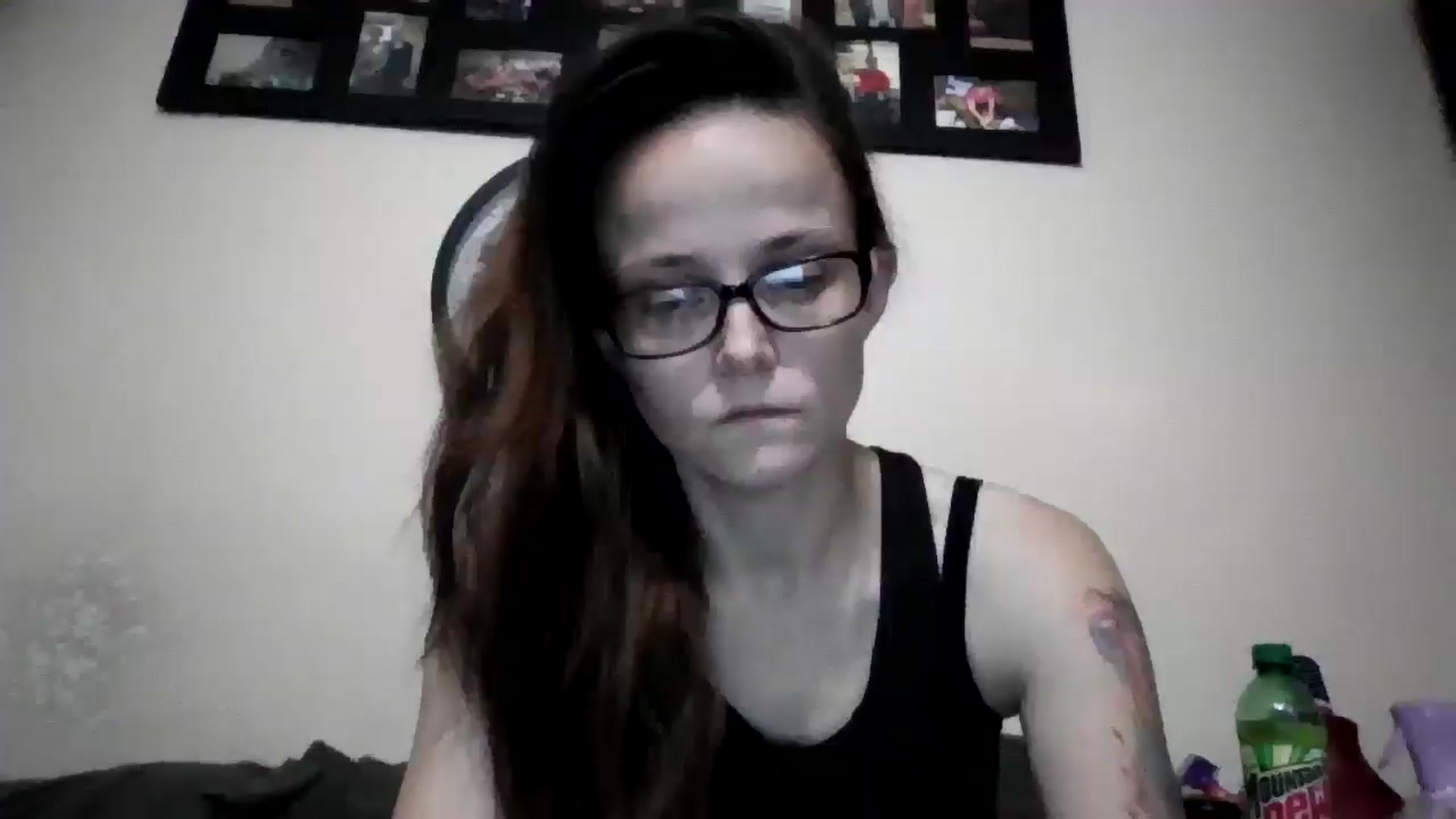 Gallery image thumbnail from Hotmilf2026's myfreecams stream on, 11/17/2025, 12:23 image 15 of 20