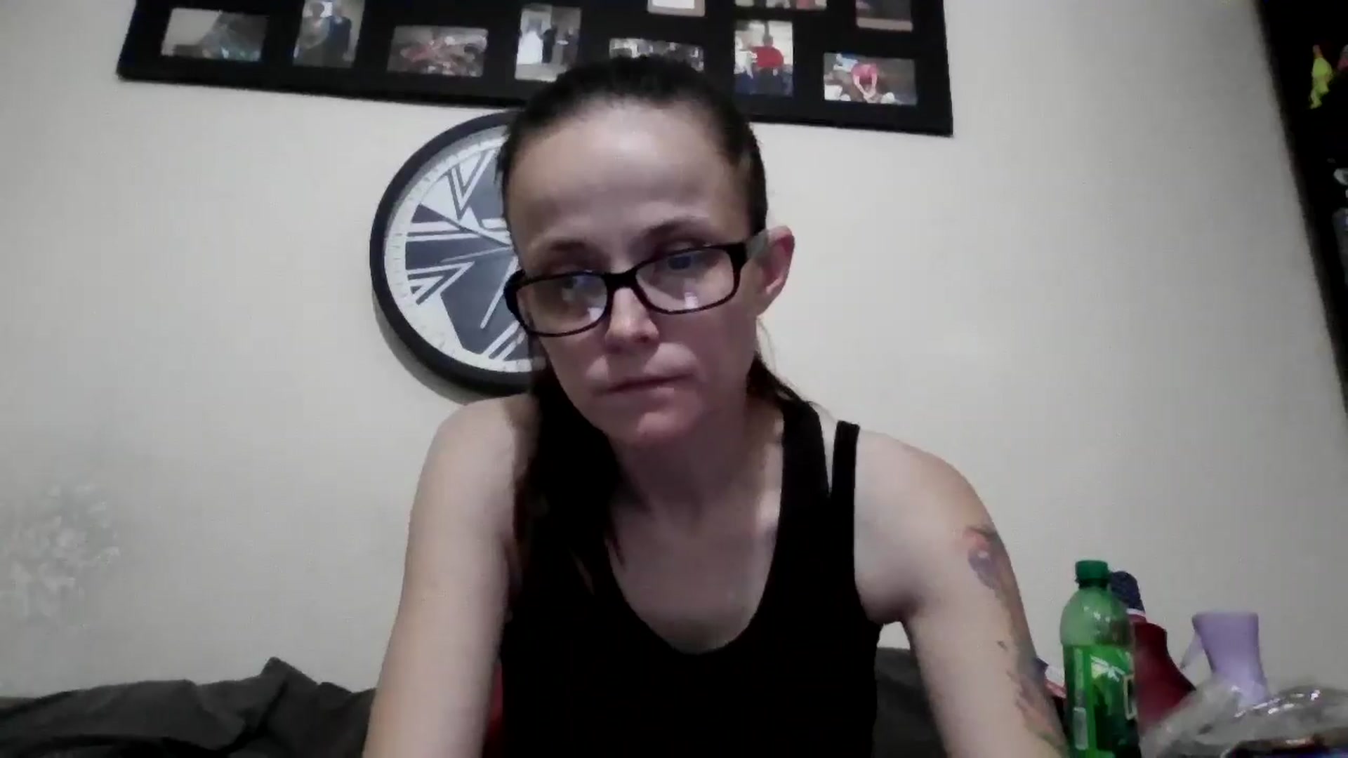Gallery image thumbnail from Hotmilf2026's myfreecams stream on, 11/17/2025, 16:38 image 10 of 20