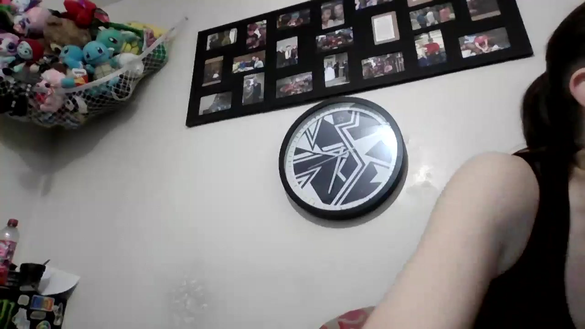 Gallery image thumbnail from Hotmilf2026's myfreecams stream on, 11/17/2025, 16:38 image 17 of 20