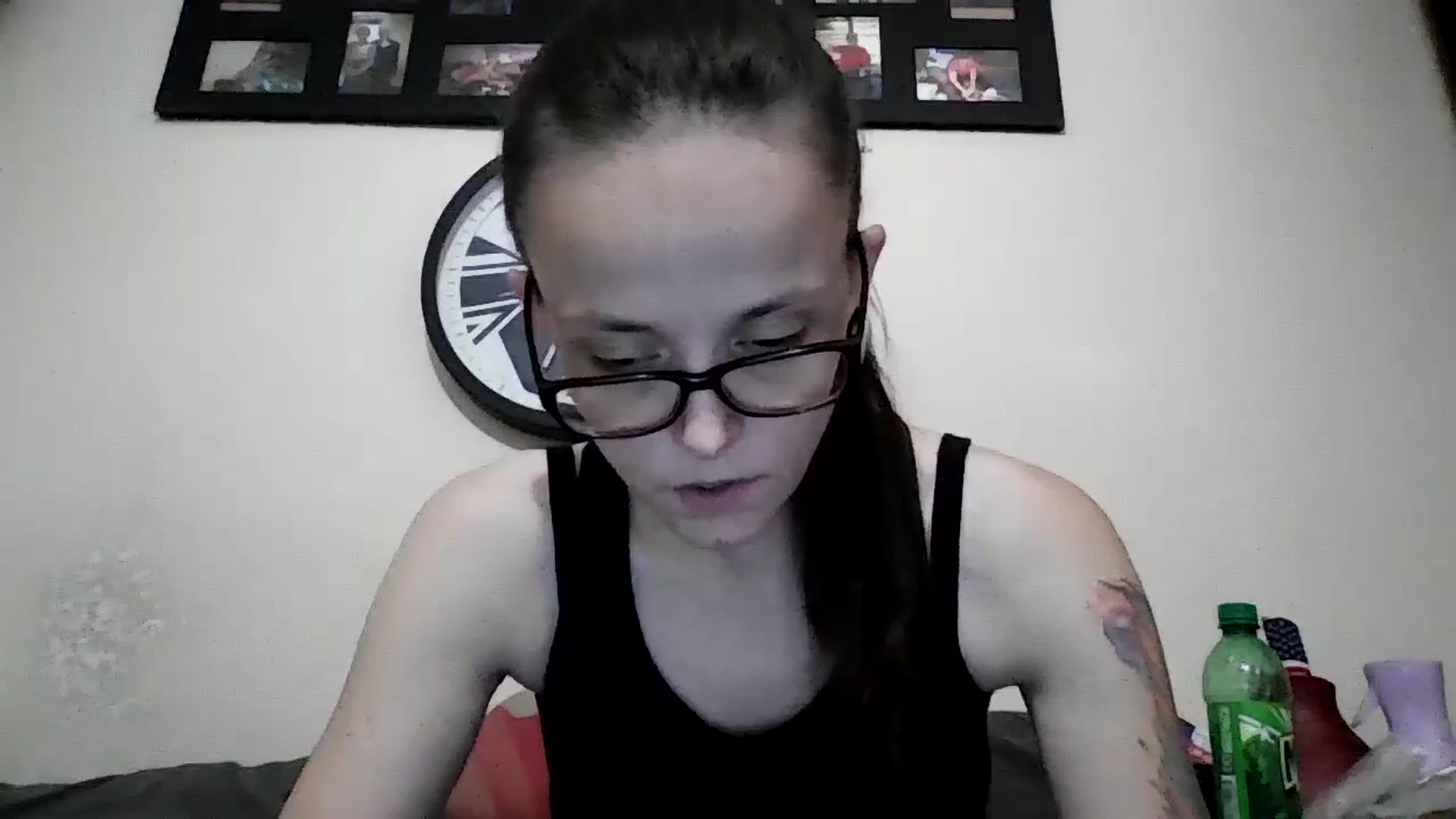 Gallery image thumbnail from Hotmilf2026's myfreecams stream on, 11/17/2025, 16:38 image 12 of 20