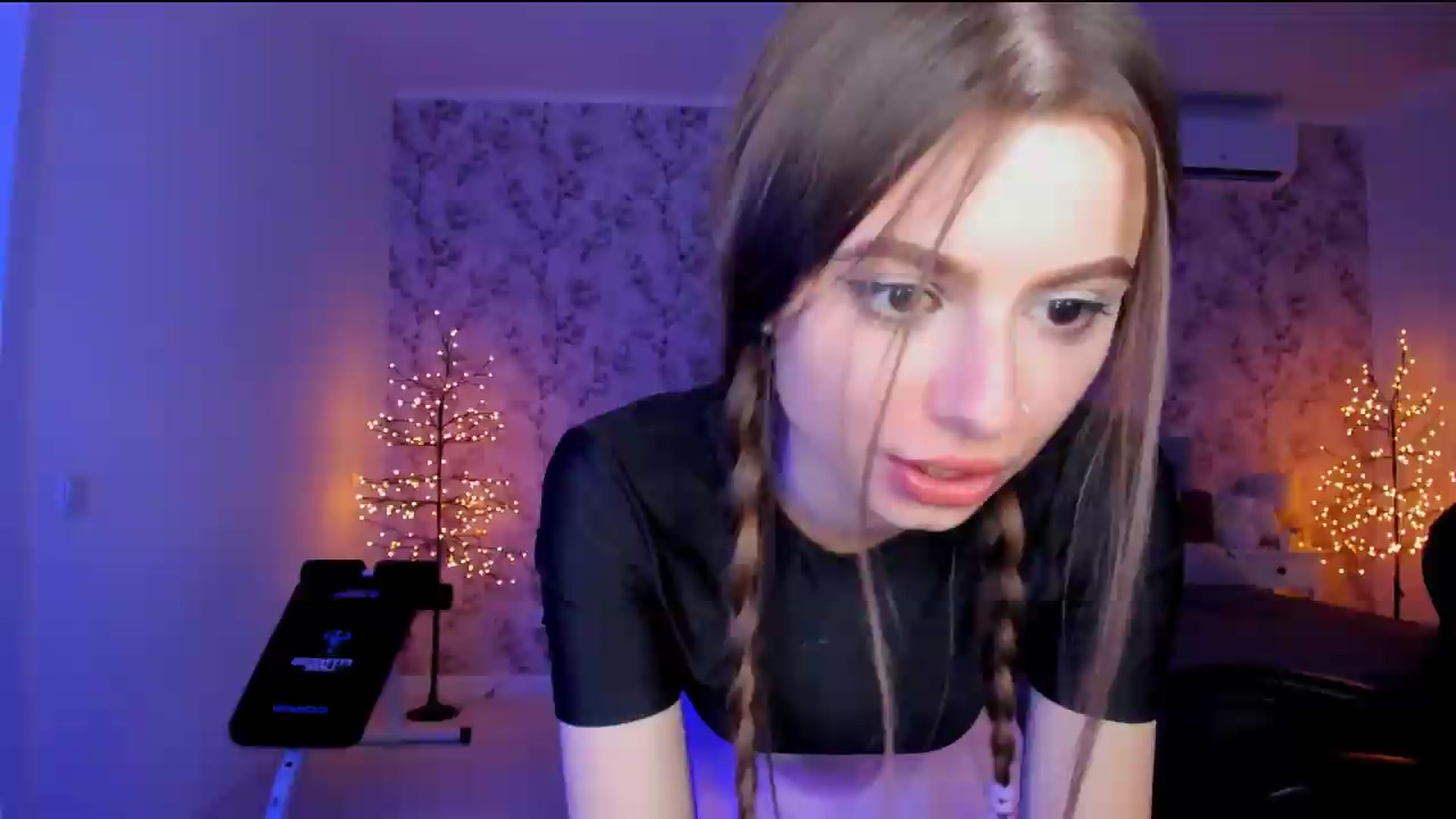 Gallery image thumbnail from Hotmolly_'s myfreecams stream on, 08/15/2026, 19:13 image 13 of 20