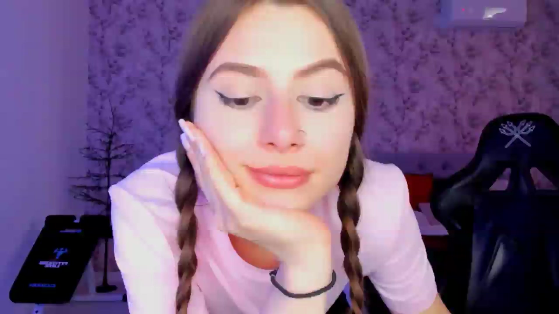 Gallery image thumbnail from Hotmolly_'s myfreecams stream on, 09/24/2026, 11:49 image 13 of 20
