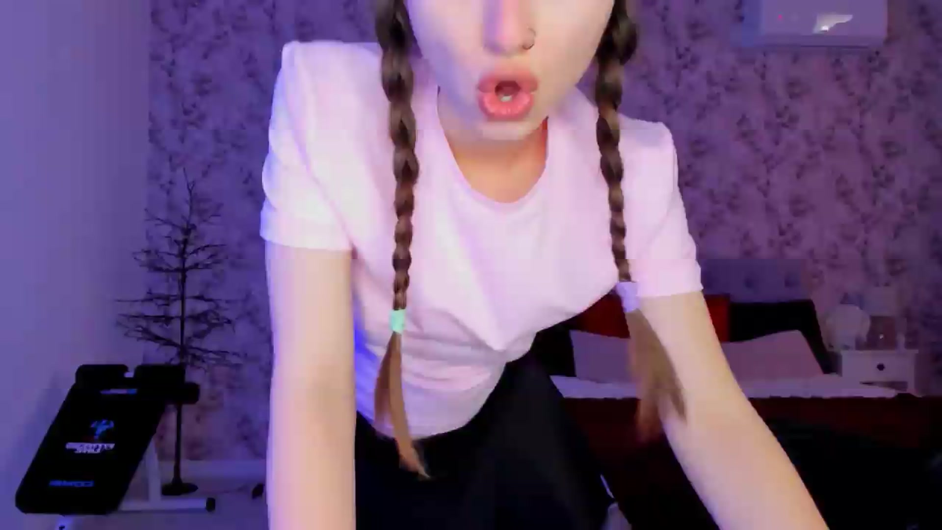 Gallery image thumbnail from Hotmolly_'s myfreecams stream on, 09/24/2026, 11:49 image 7 of 20