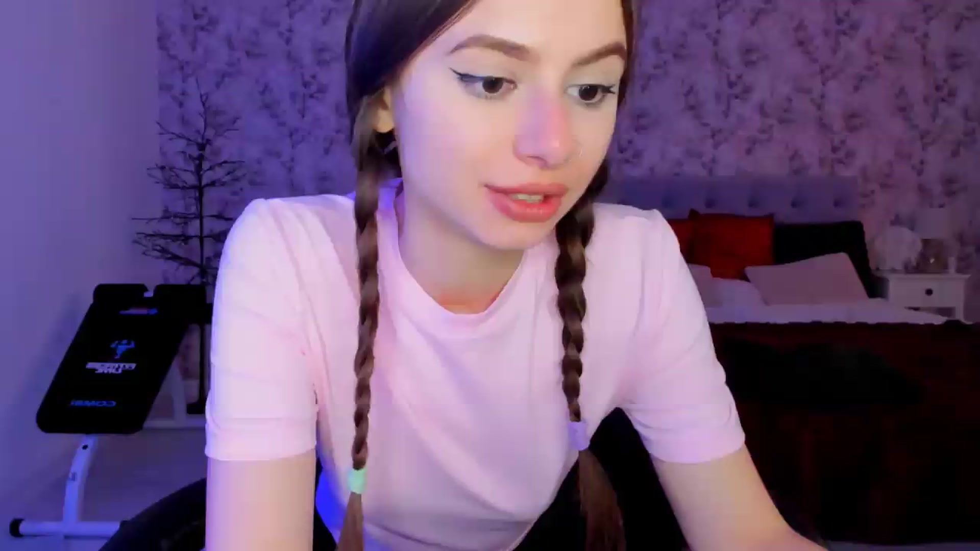 Gallery image thumbnail from Hotmolly_'s myfreecams stream on, 09/24/2026, 11:49 image 3 of 20