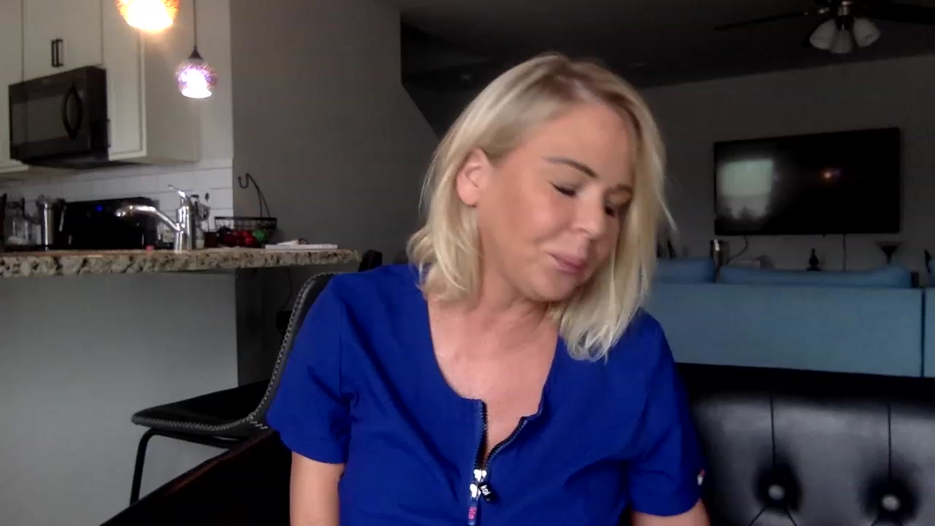 Gallery image thumbnail from Hotpinkbox00's myfreecams stream on, 08/20/2023, 23:41 image 9 of 20