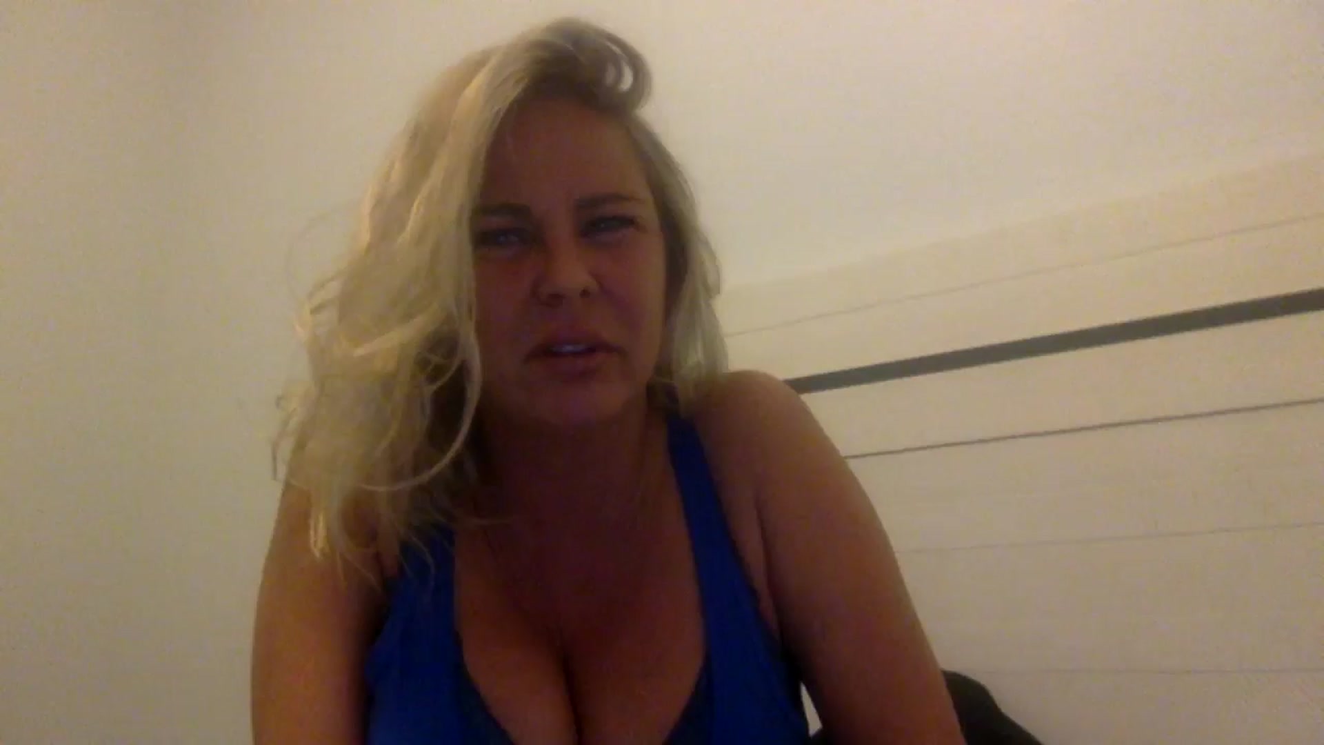 Gallery image thumbnail from Hotpinkbox00's myfreecams stream on, 12/21/2024, 10:29 image 1 of 20