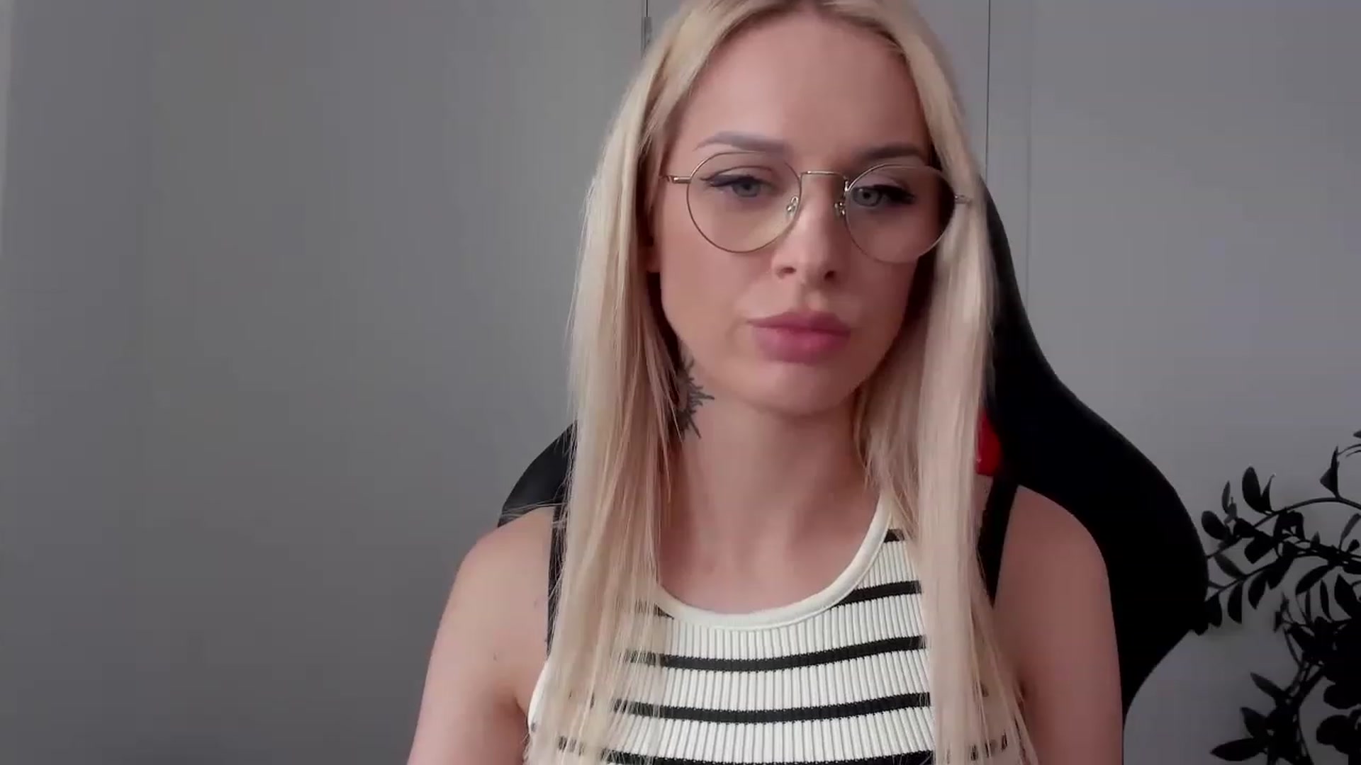 Gallery image thumbnail from HottBlonda's myfreecams stream on, 06/05/2023, 11:54 image 8 of 20