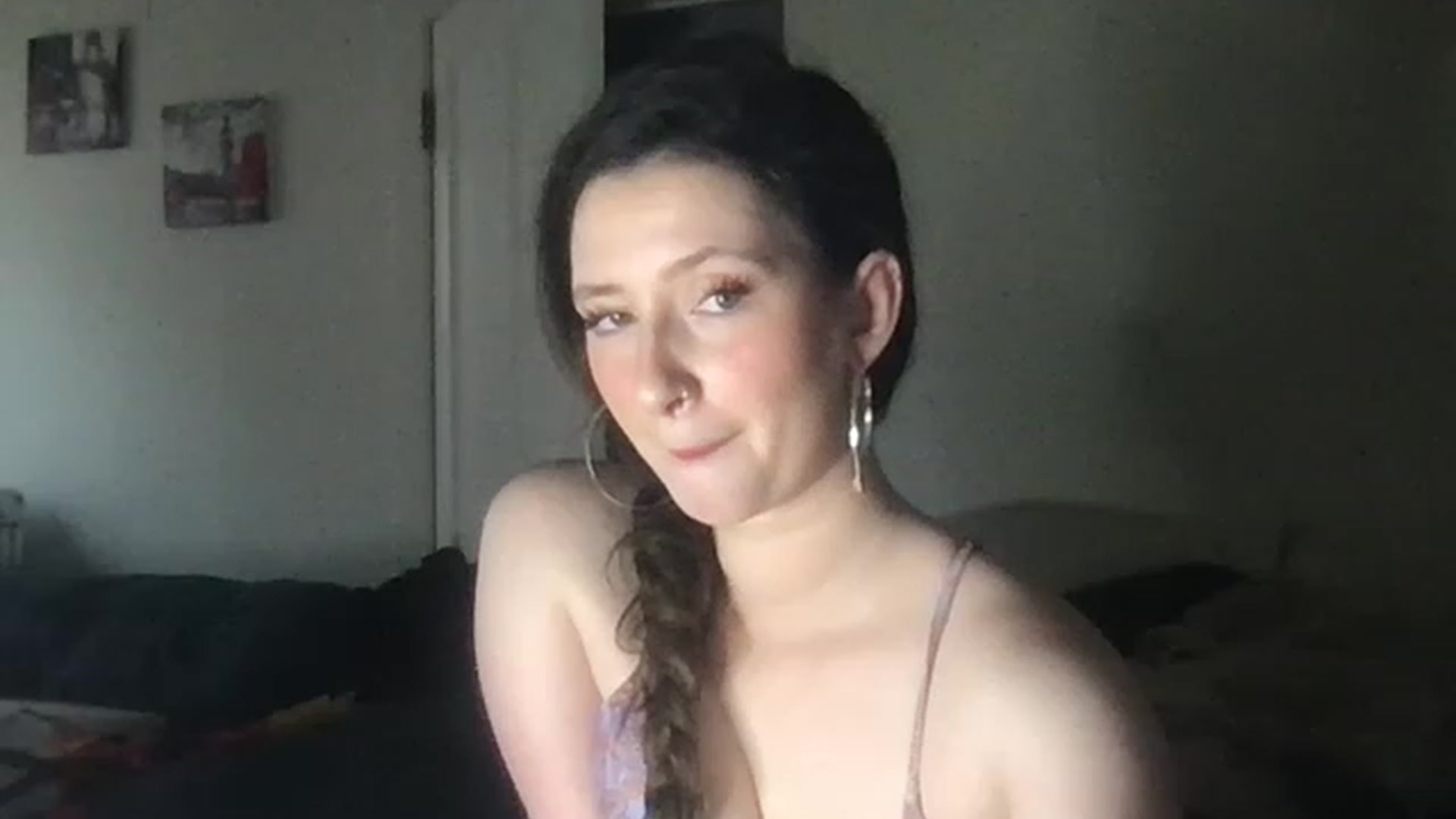 Gallery image thumbnail from Hott_couple23's myfreecams stream on, 11/20/2022, 22:22 image 11 of 20