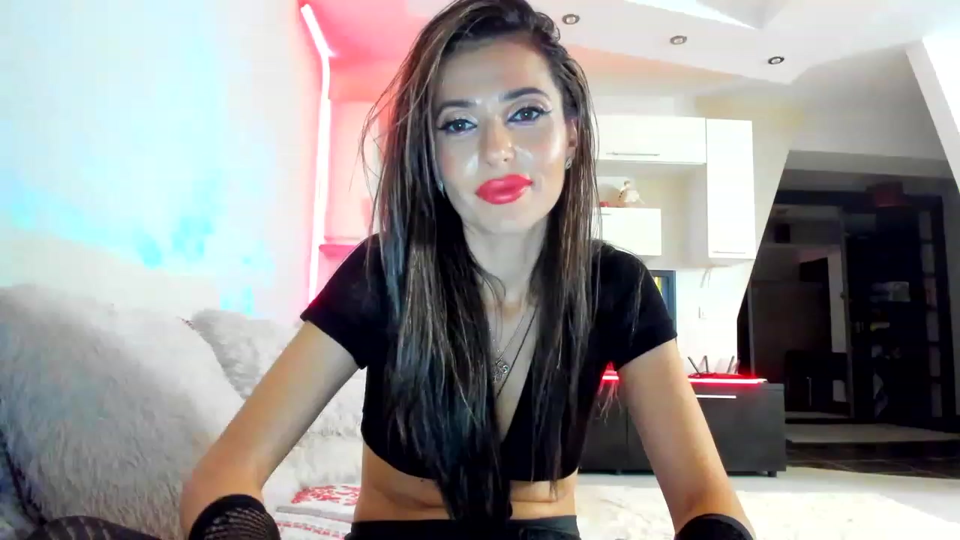 Gallery image thumbnail from Hottestbabe69's myfreecams stream on, 01/21/2023, 01:55 image 10 of 20