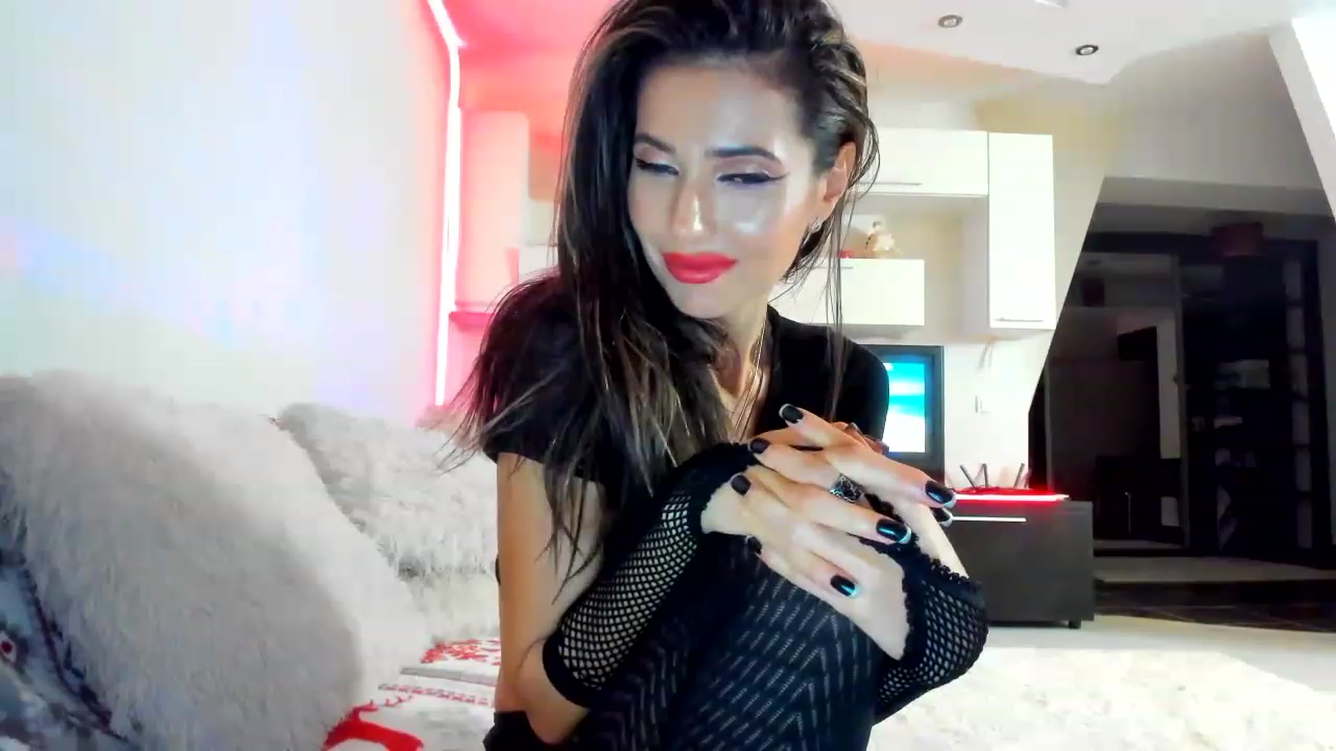 Gallery image thumbnail from Hottestbabe69's myfreecams stream on, 01/21/2023, 01:55 image 15 of 20