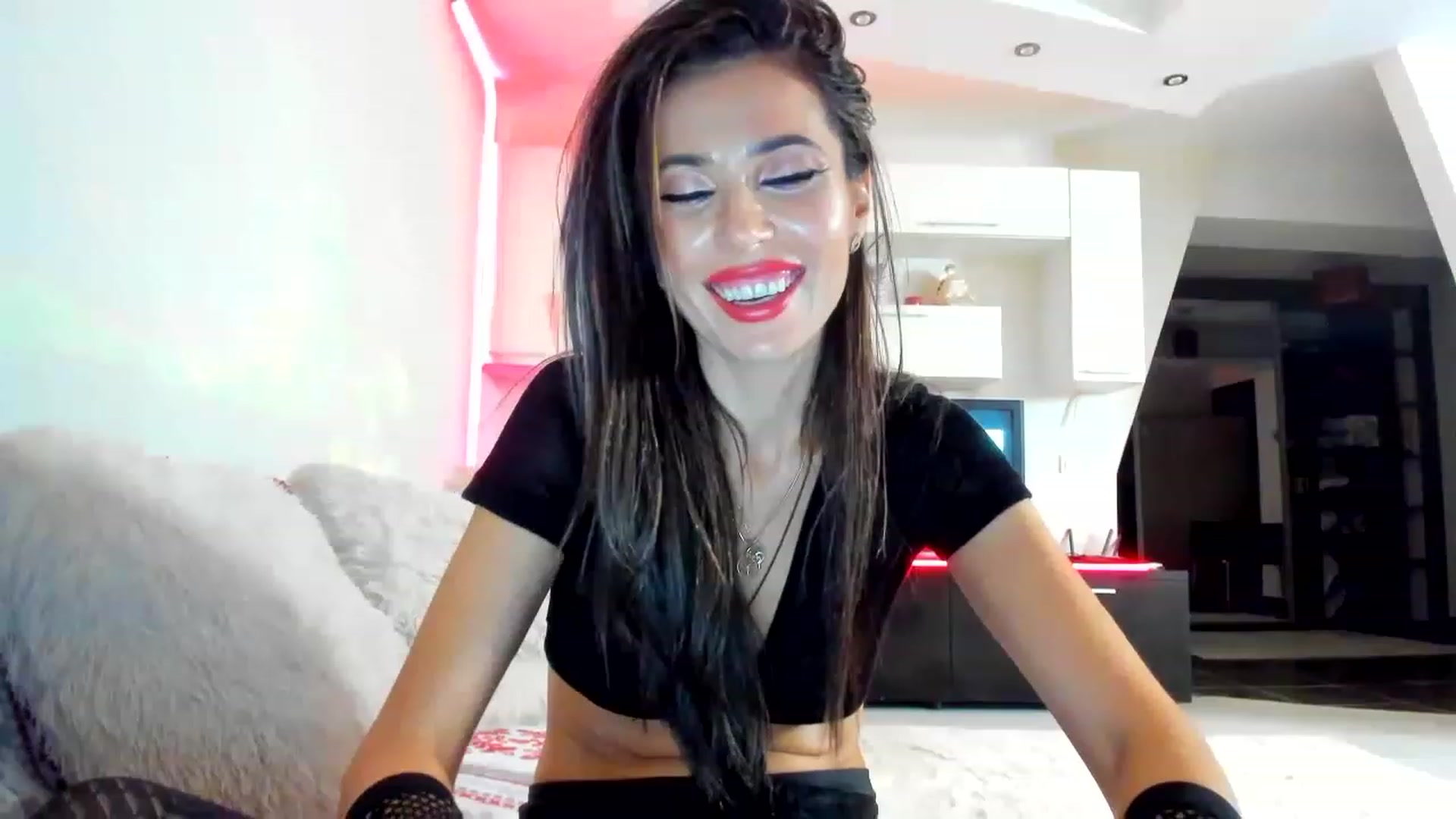 Gallery image thumbnail from Hottestbabe69's myfreecams stream on, 01/21/2023, 01:55 image 8 of 20