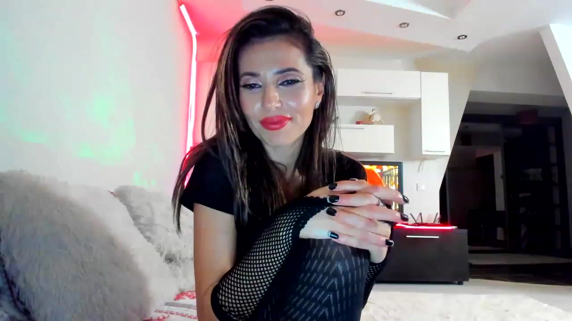 Gallery image thumbnail from Hottestbabe69's myfreecams stream on, 01/21/2023, 01:55 image 12 of 20