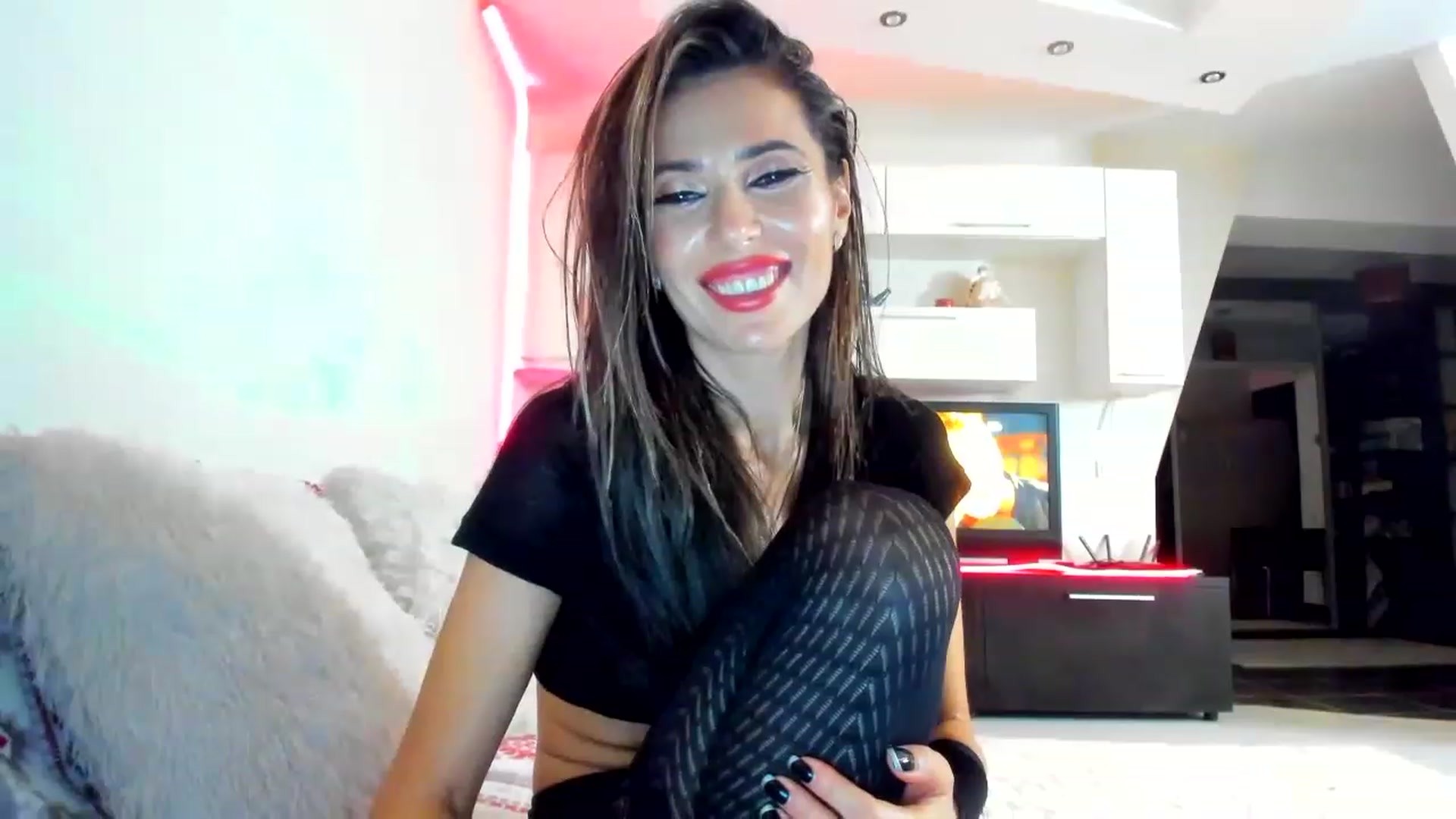 Gallery image thumbnail from Hottestbabe69's myfreecams stream on, 01/21/2023, 01:55 image 4 of 20
