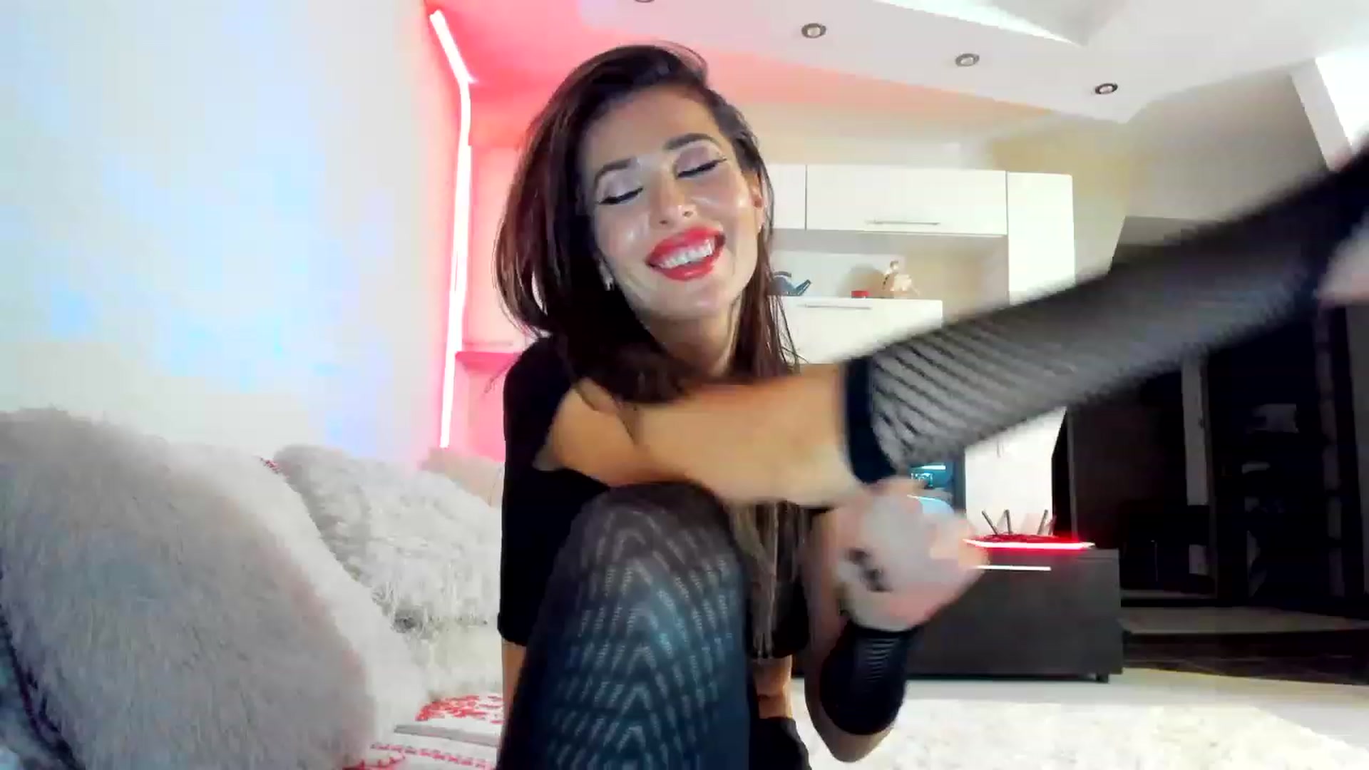 Gallery image thumbnail from Hottestbabe69's myfreecams stream on, 01/21/2023, 01:55 image 11 of 20
