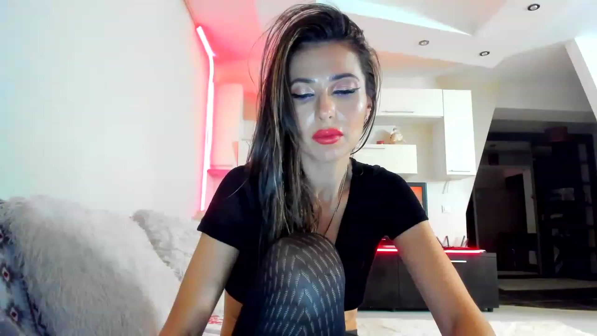 Gallery image thumbnail from Hottestbabe69's myfreecams stream on, 01/21/2023, 01:55 image 20 of 20